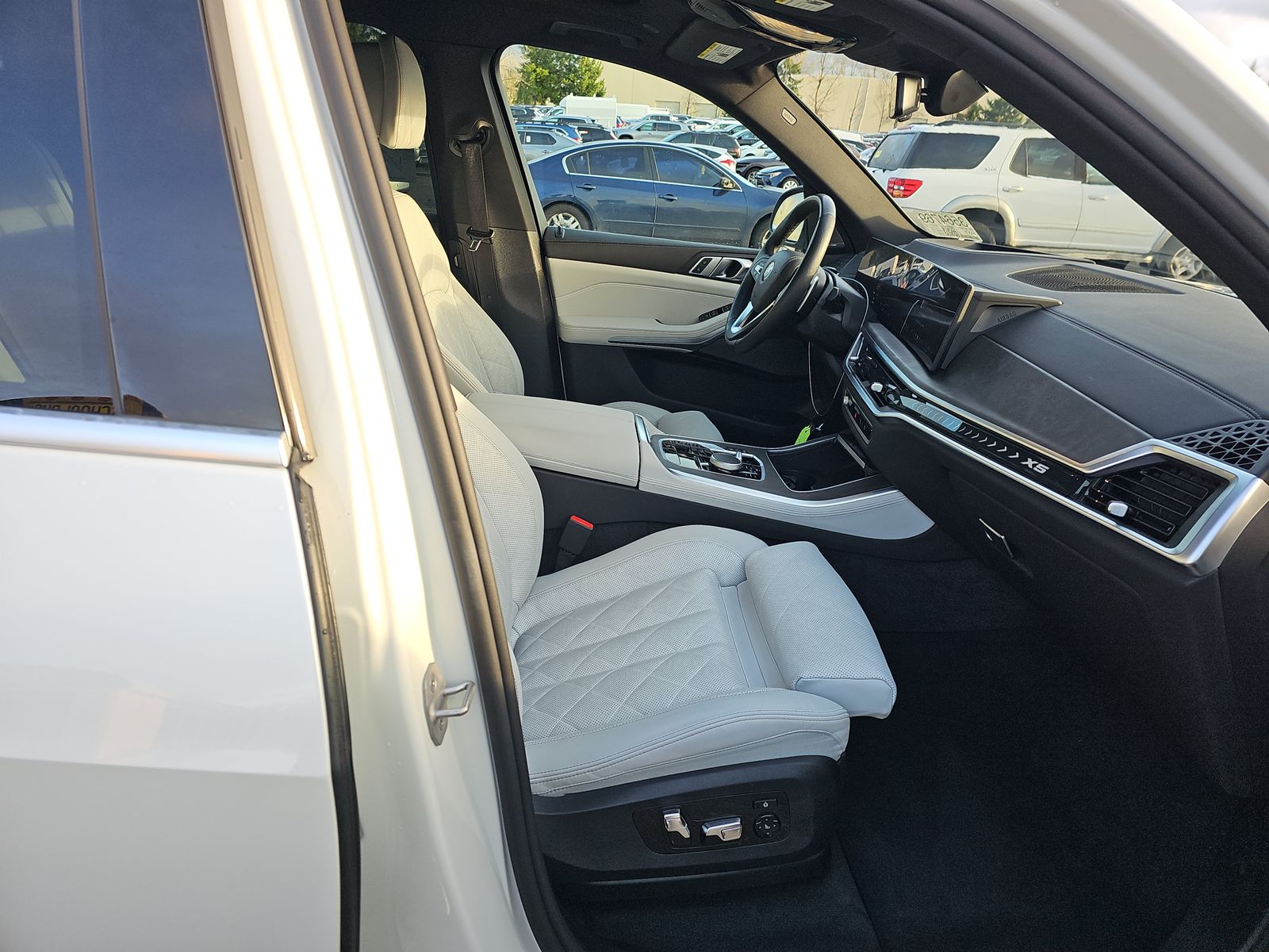 2025 BMW X5 xDrive40i AWD