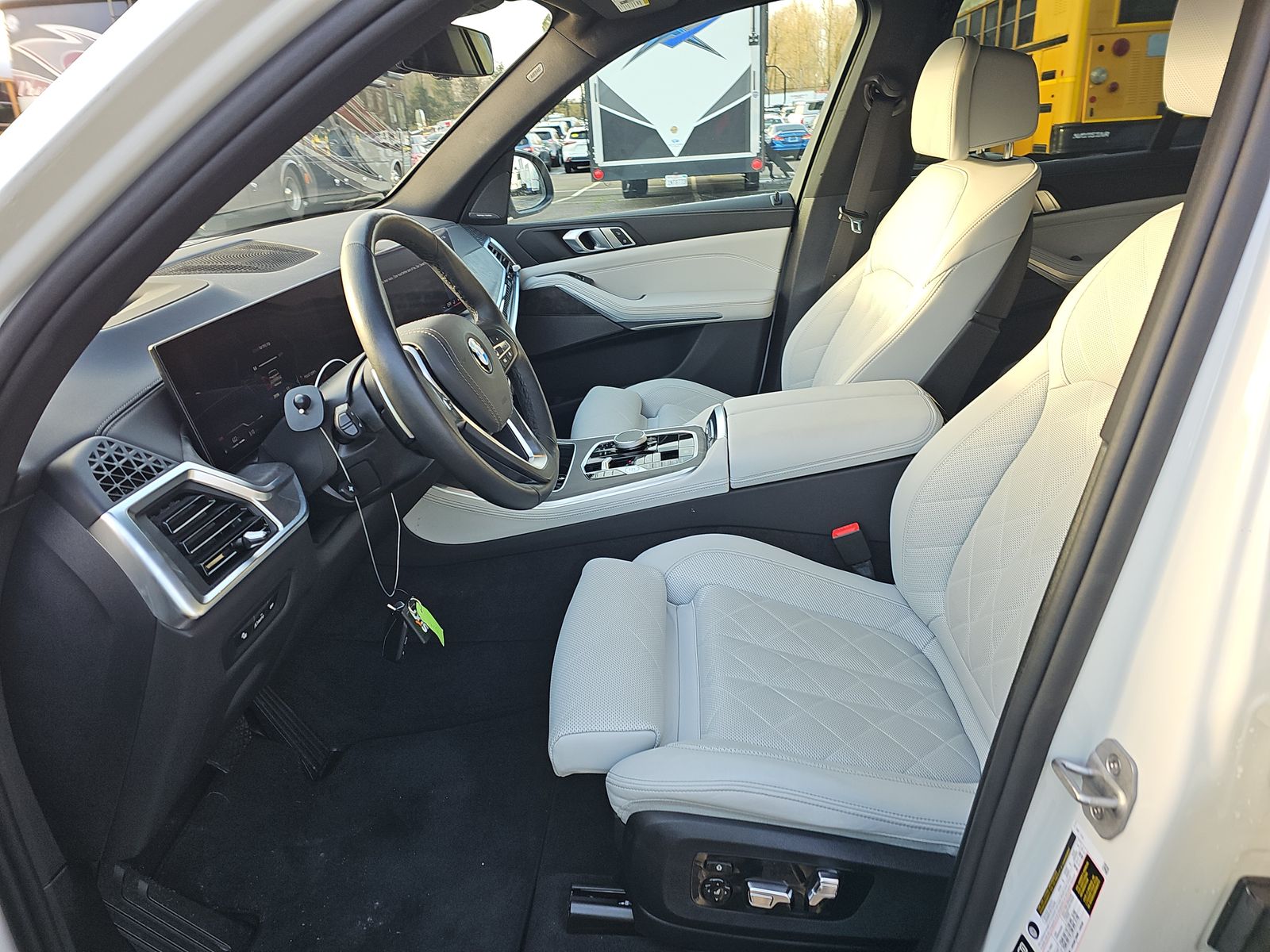 2025 BMW X5 xDrive40i AWD