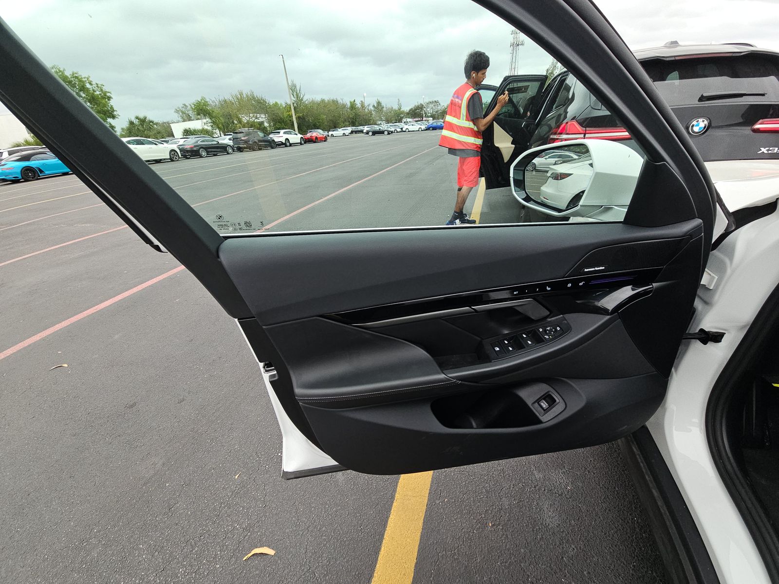 2025 BMW 5 Series 530i RWD