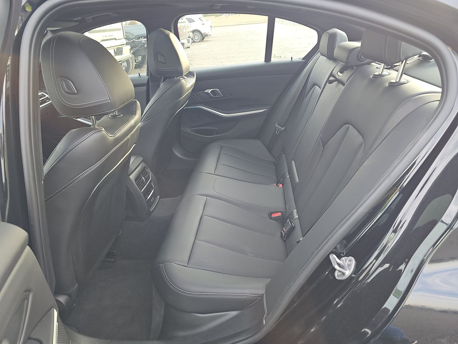 2025 BMW 3 Series 330i xDrive AWD