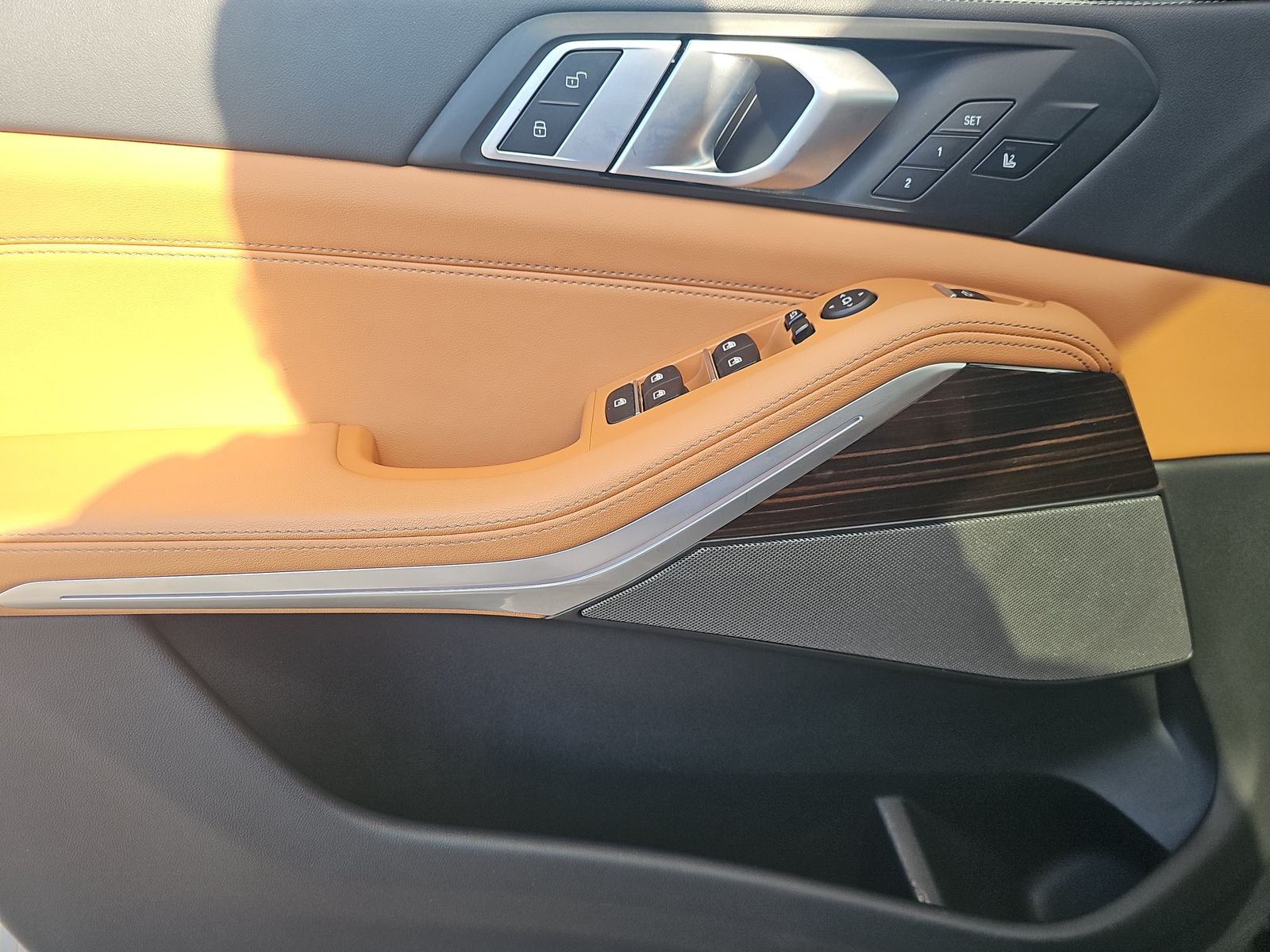 2025 BMW X5 xDrive40i AWD