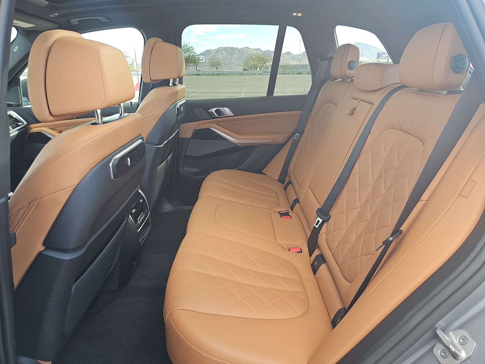 2025 BMW X5 xDrive40i AWD