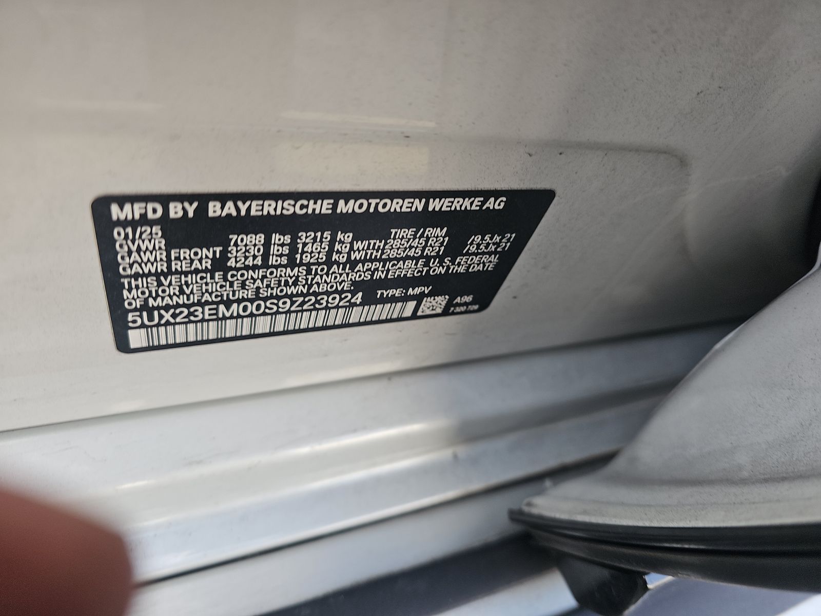 2025 BMW X7 xDrive40i AWD