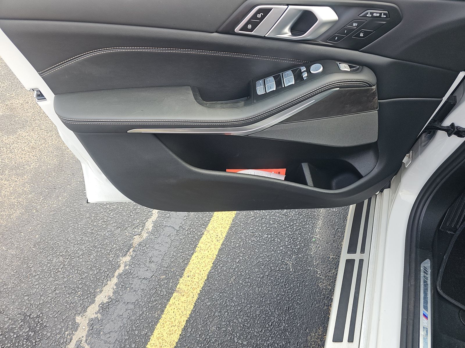 2025 BMW X7 xDrive40i AWD