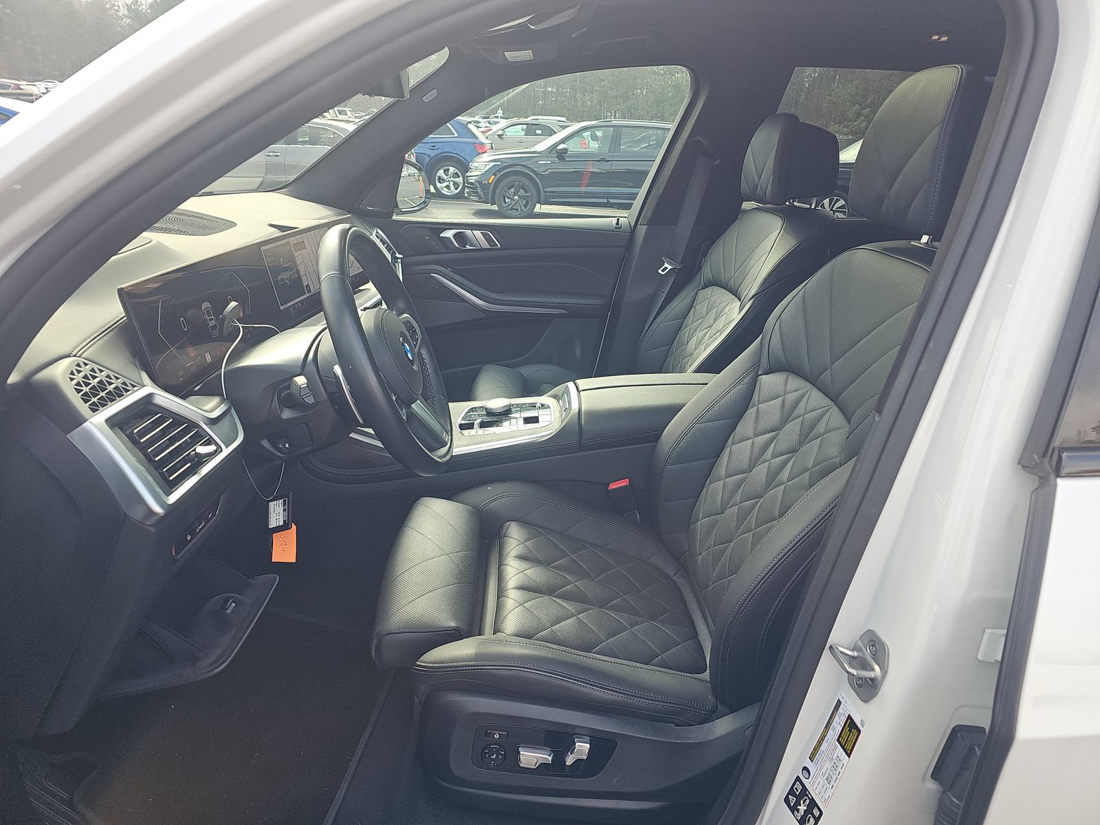 2025 BMW X7 xDrive40i AWD