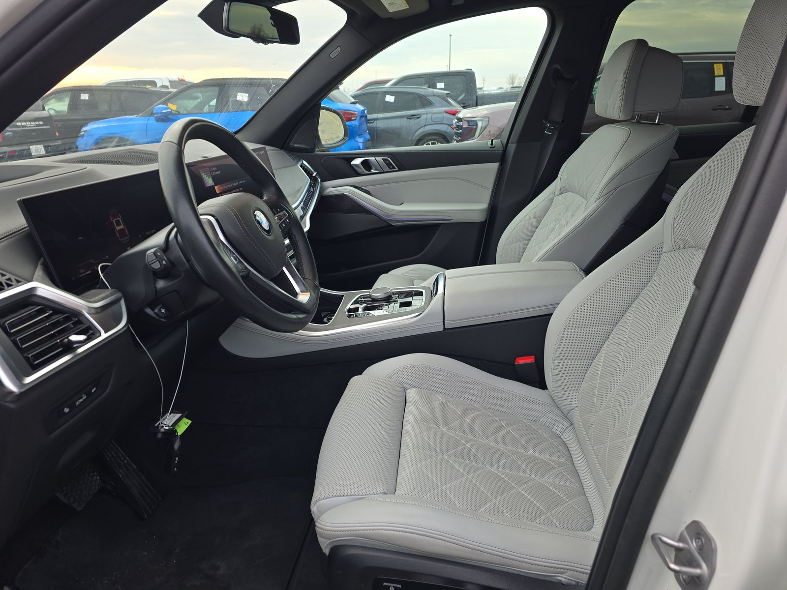 2025 BMW X5 xDrive40i AWD