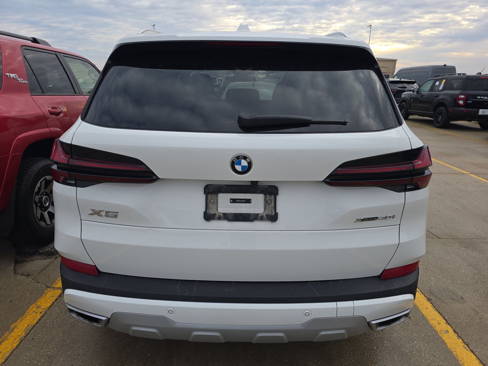 2025 BMW X5 xDrive40i AWD
