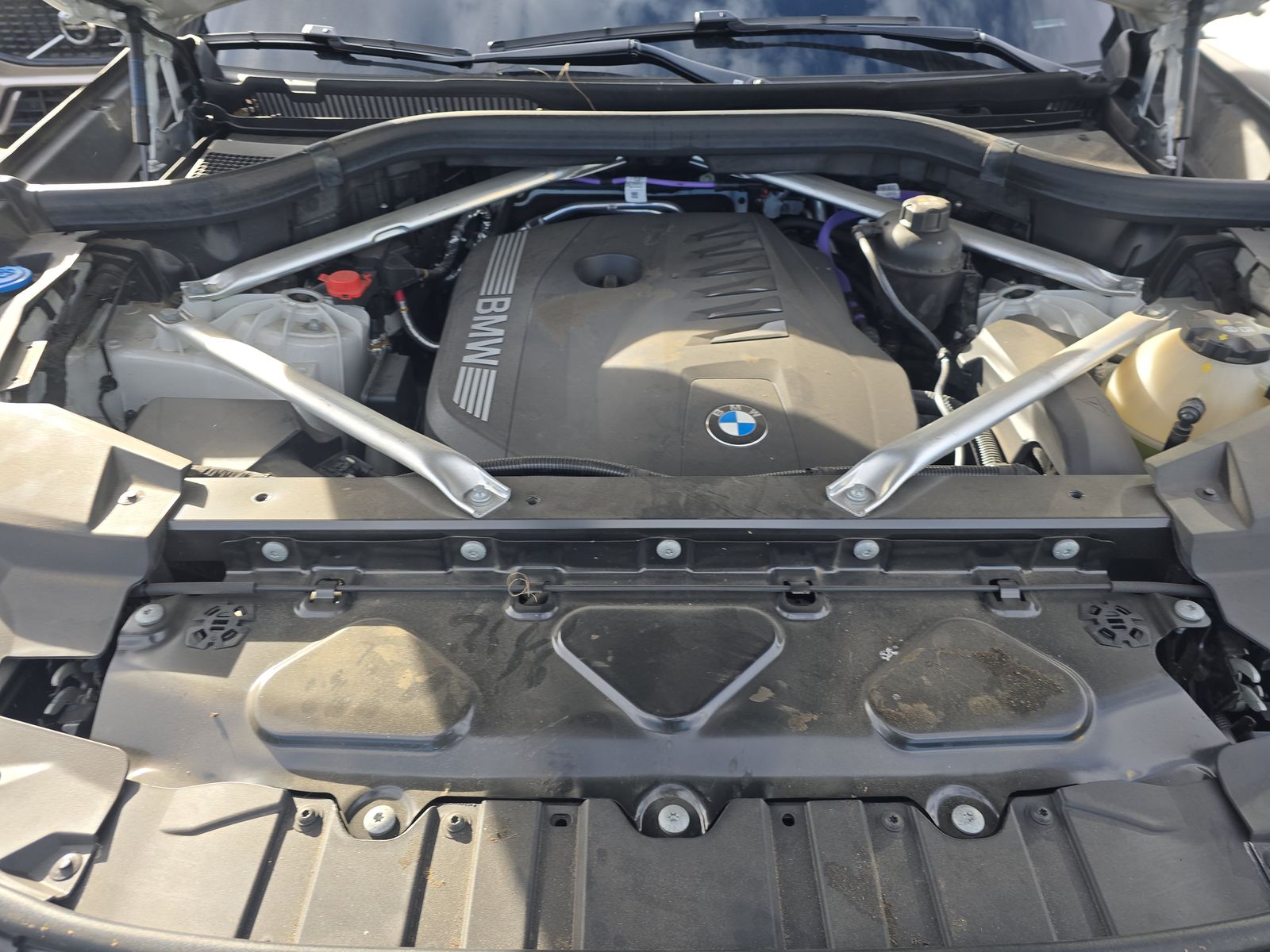 2025 BMW X5 xDrive40i AWD