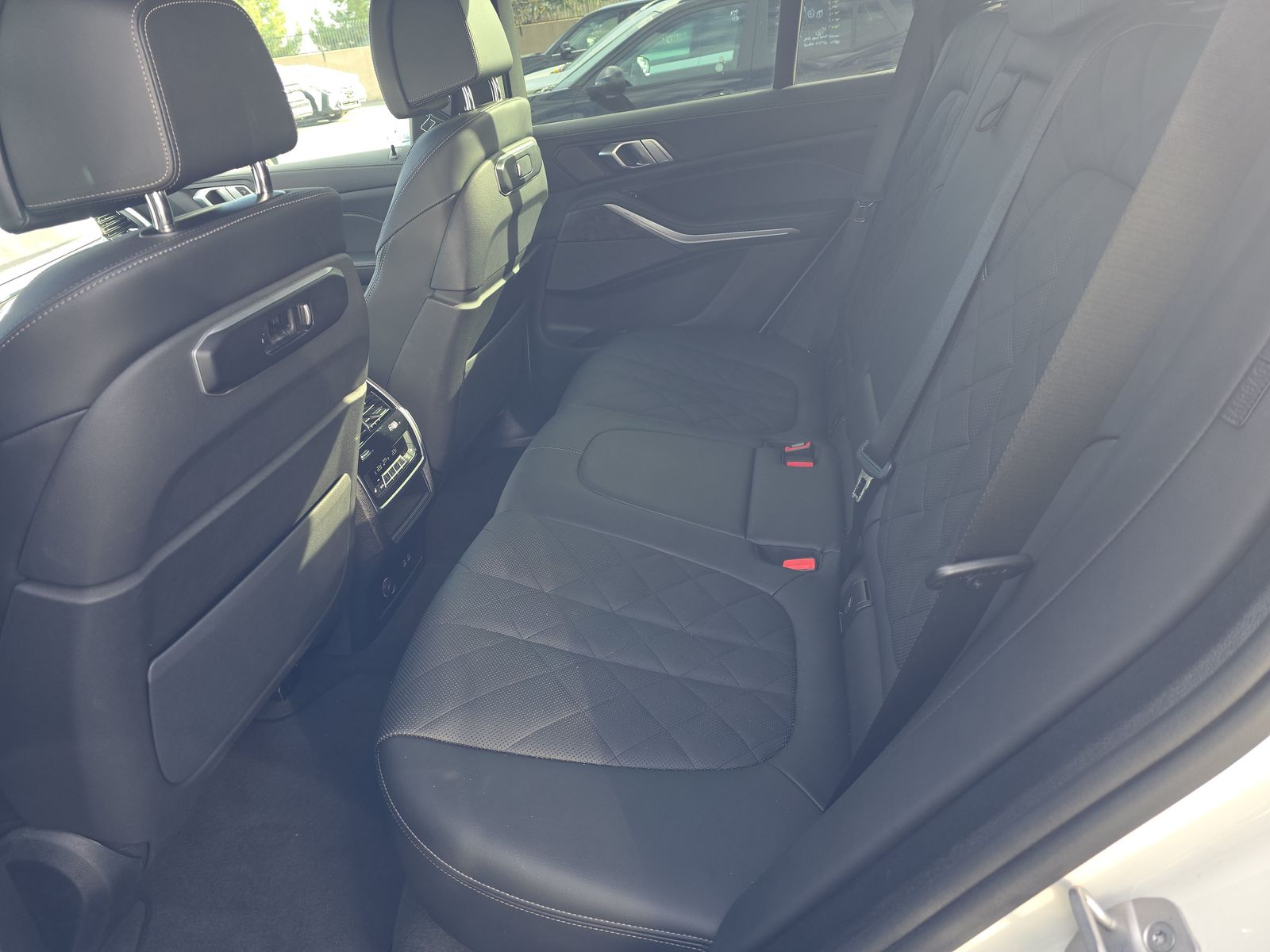 2025 BMW X5 xDrive40i AWD