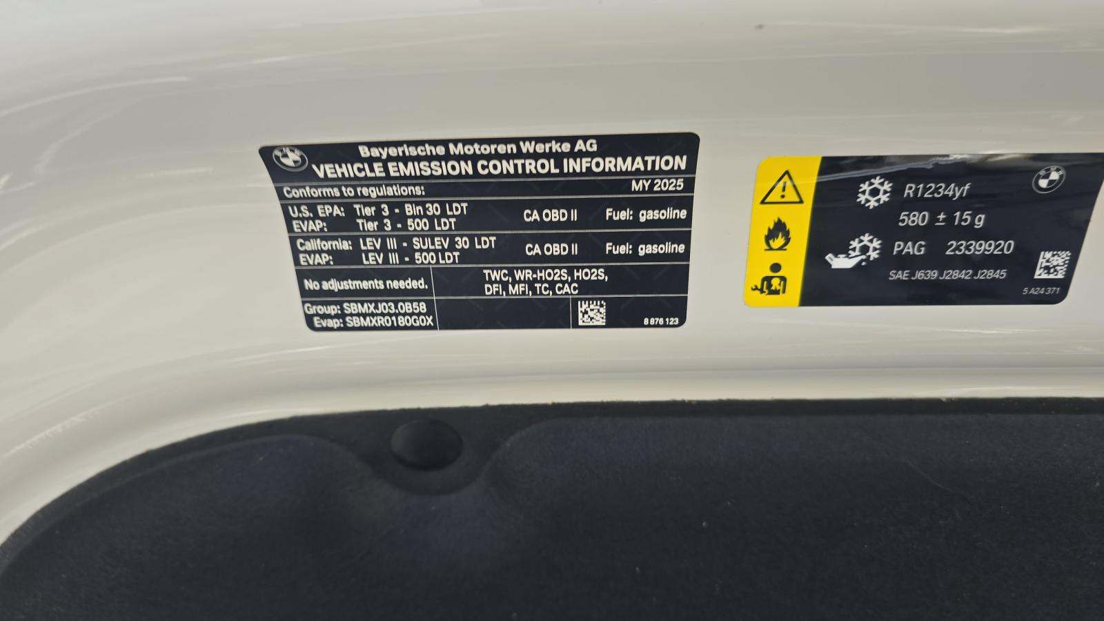 2025 BMW X5 xDrive40i AWD