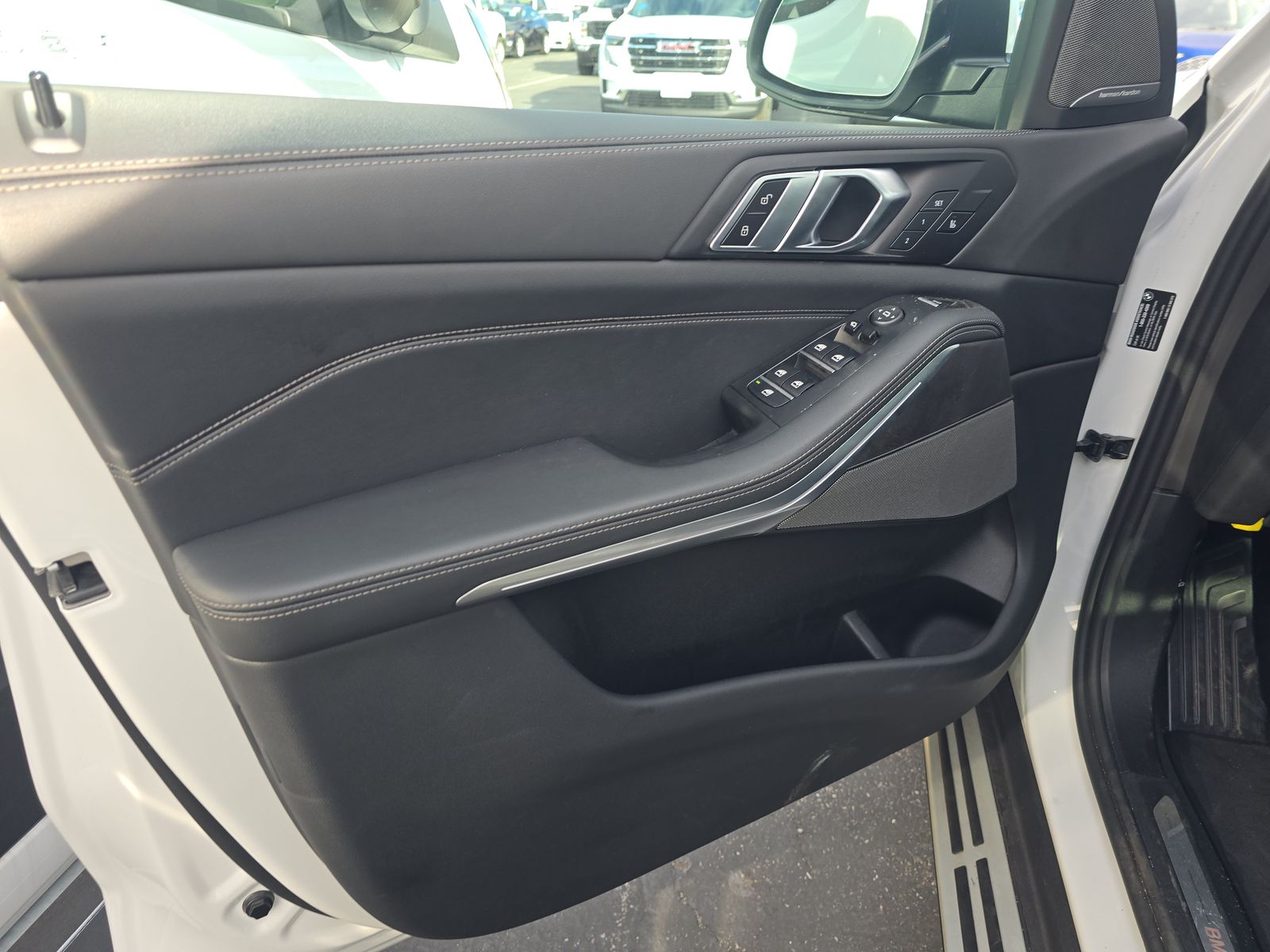 2025 BMW X5 xDrive40i AWD