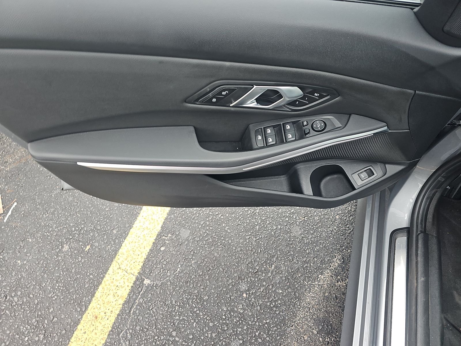 2025 BMW 3 Series 330i xDrive AWD