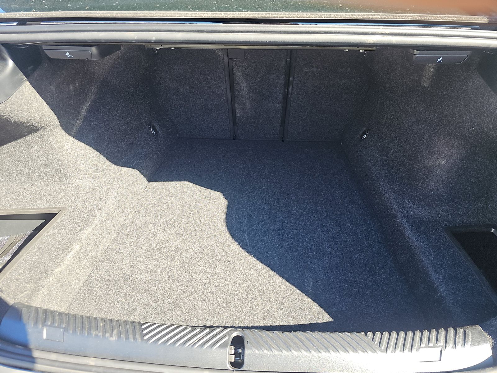 2025 BMW 5 Series 530i xDrive AWD