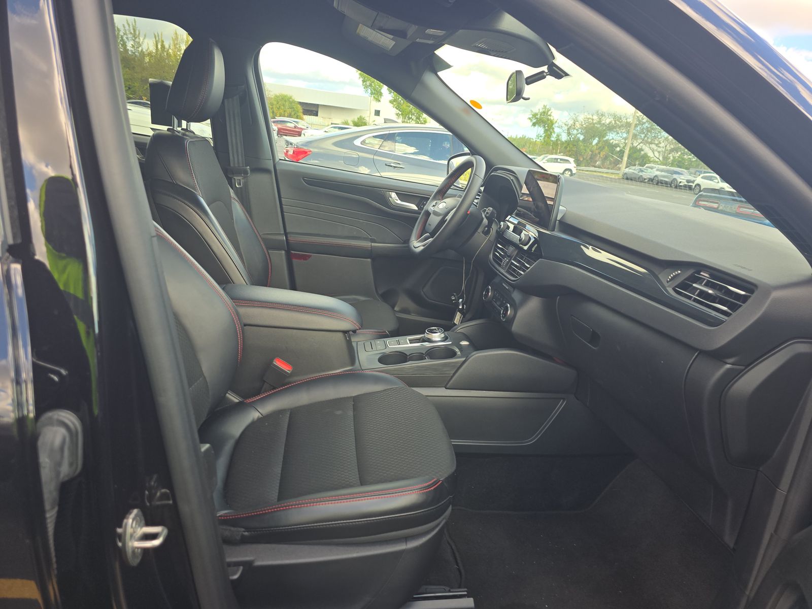 2025 Ford Escape ST-Line AWD