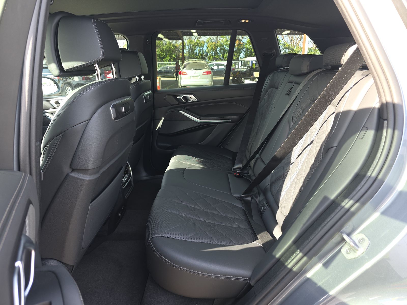 2025 BMW X5 xDrive40i AWD