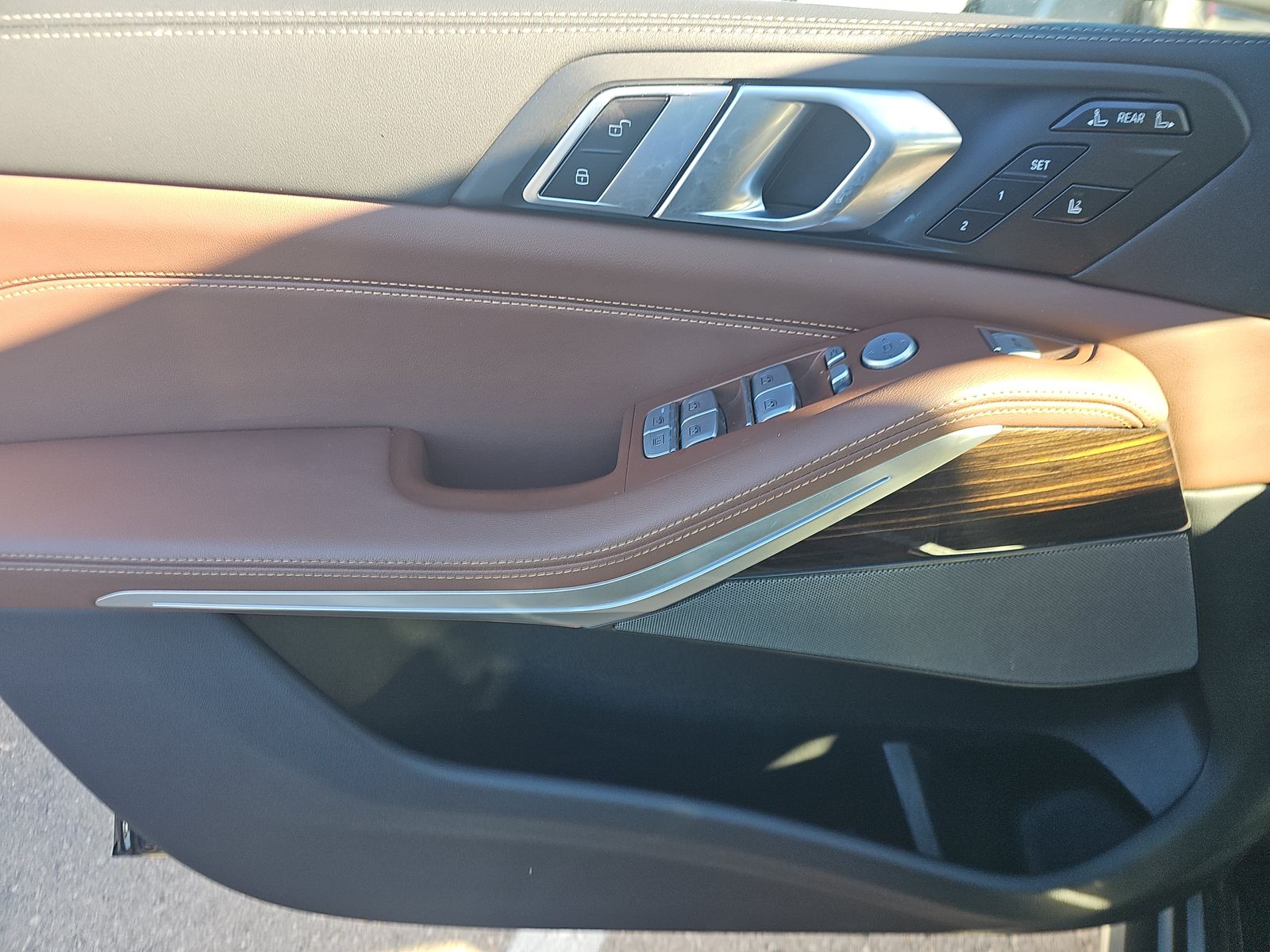 2025 BMW X7 xDrive40i AWD