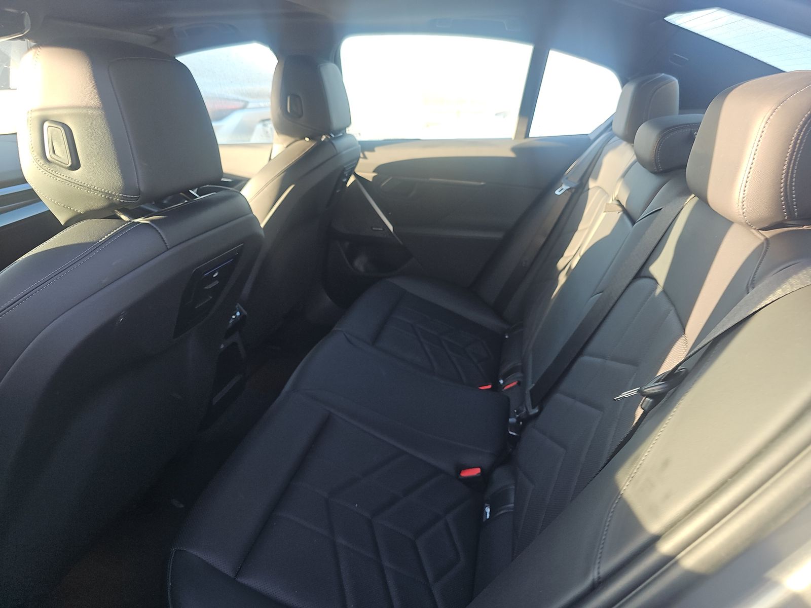 2024 BMW 5 Series 530i RWD