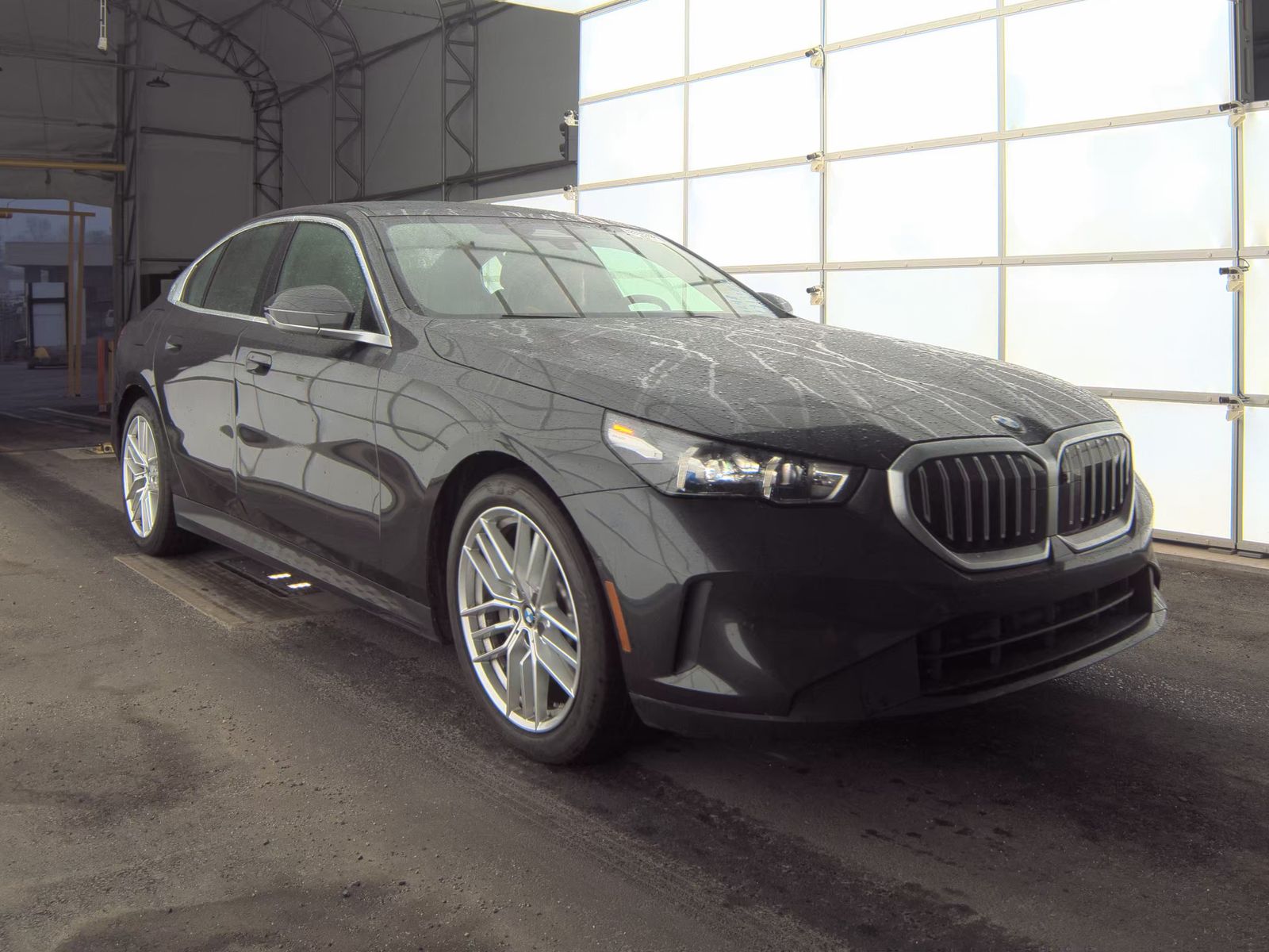 2025 BMW 5 Series 530i RWD