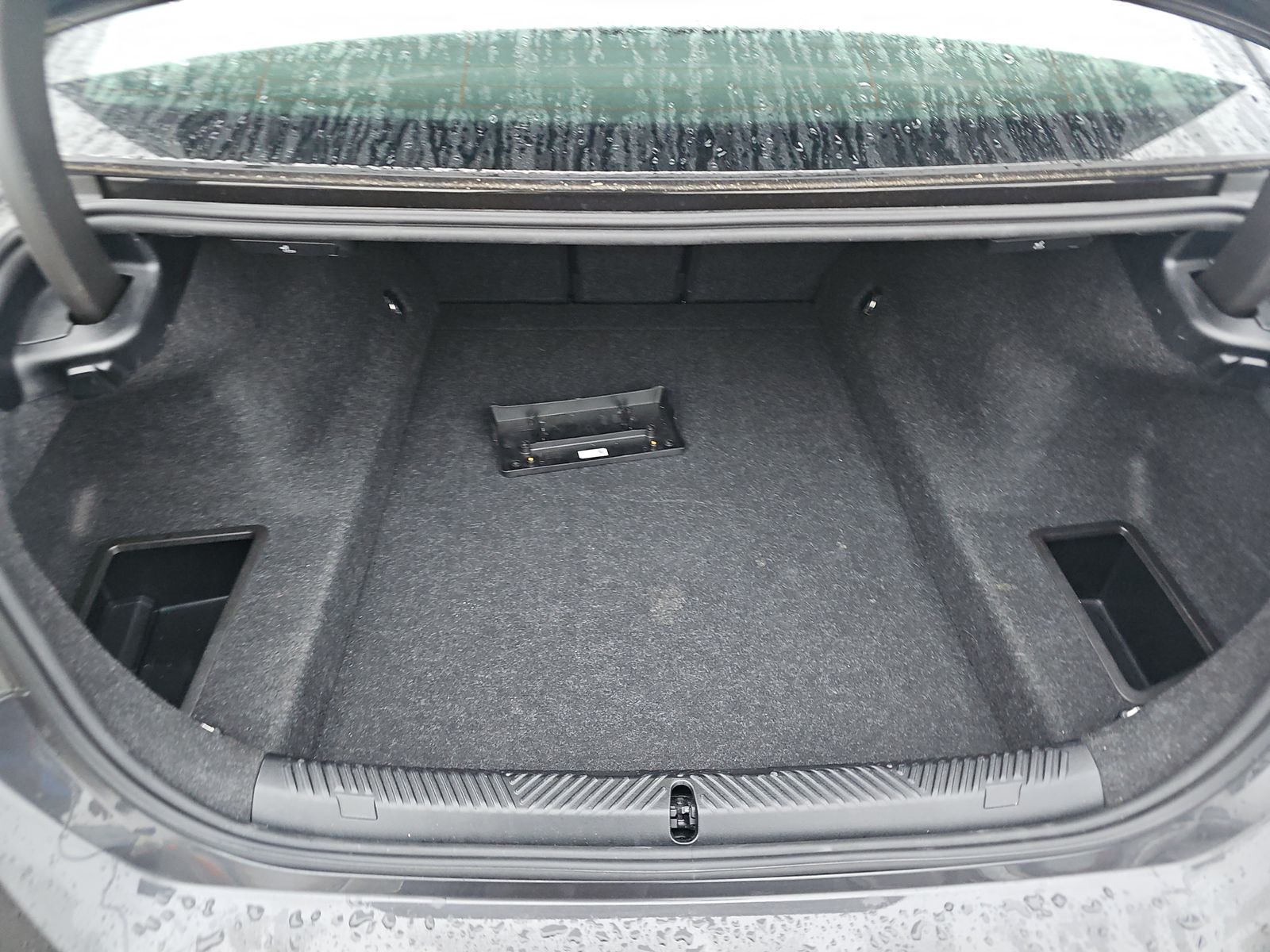 2025 BMW 5 Series 530i RWD