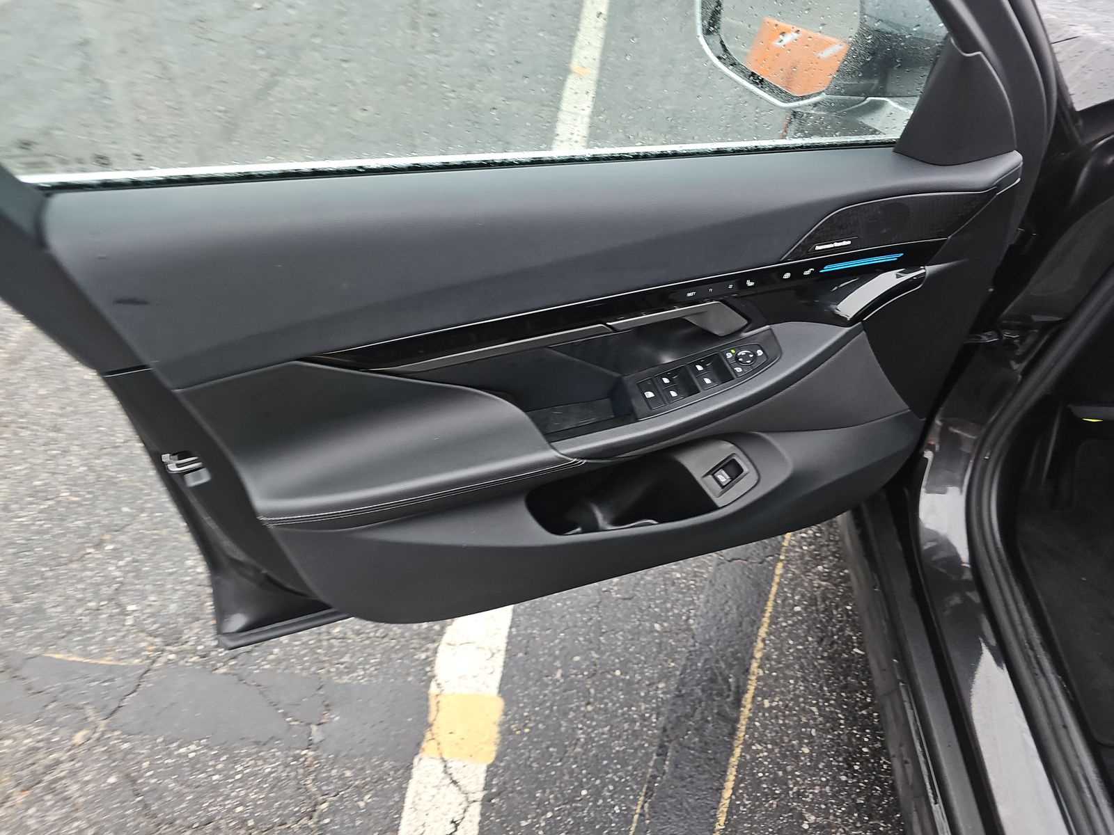 2025 BMW 5 Series 530i RWD