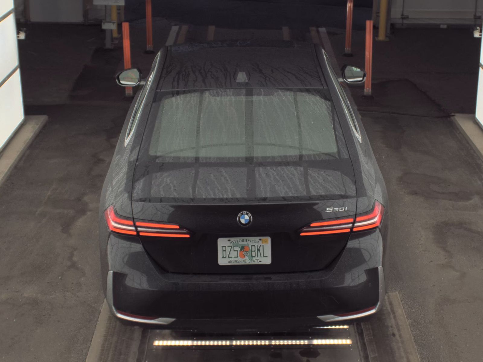 2025 BMW 5 Series 530i RWD