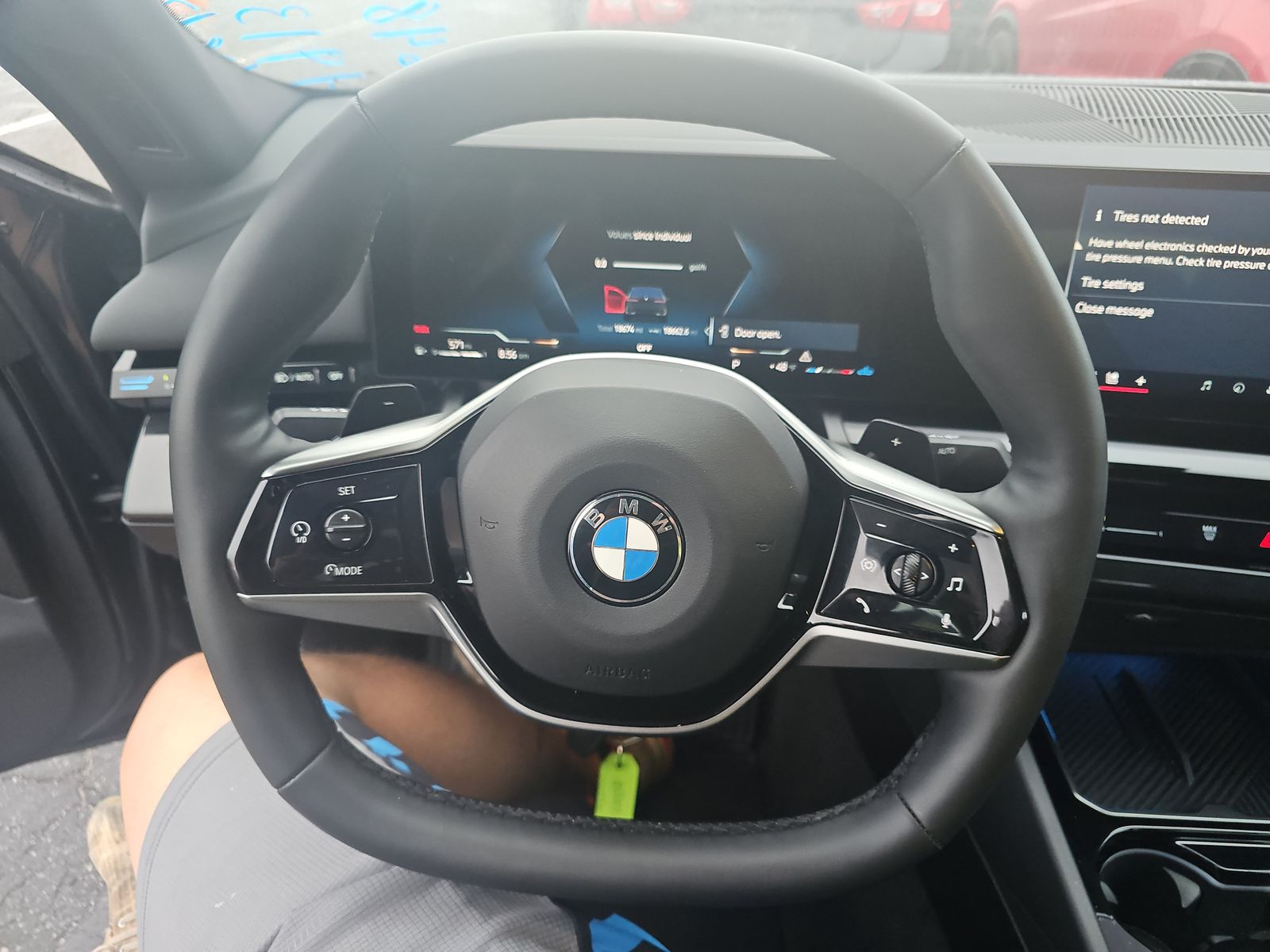 2025 BMW 5 Series 530i RWD