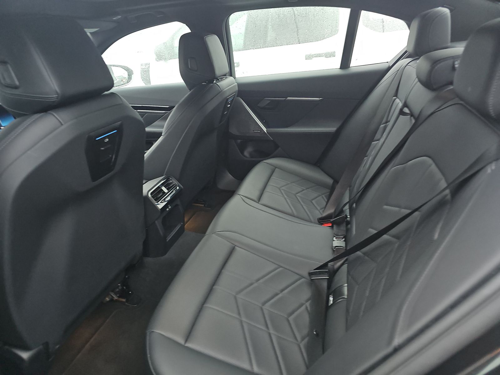 2025 BMW 5 Series 530i RWD