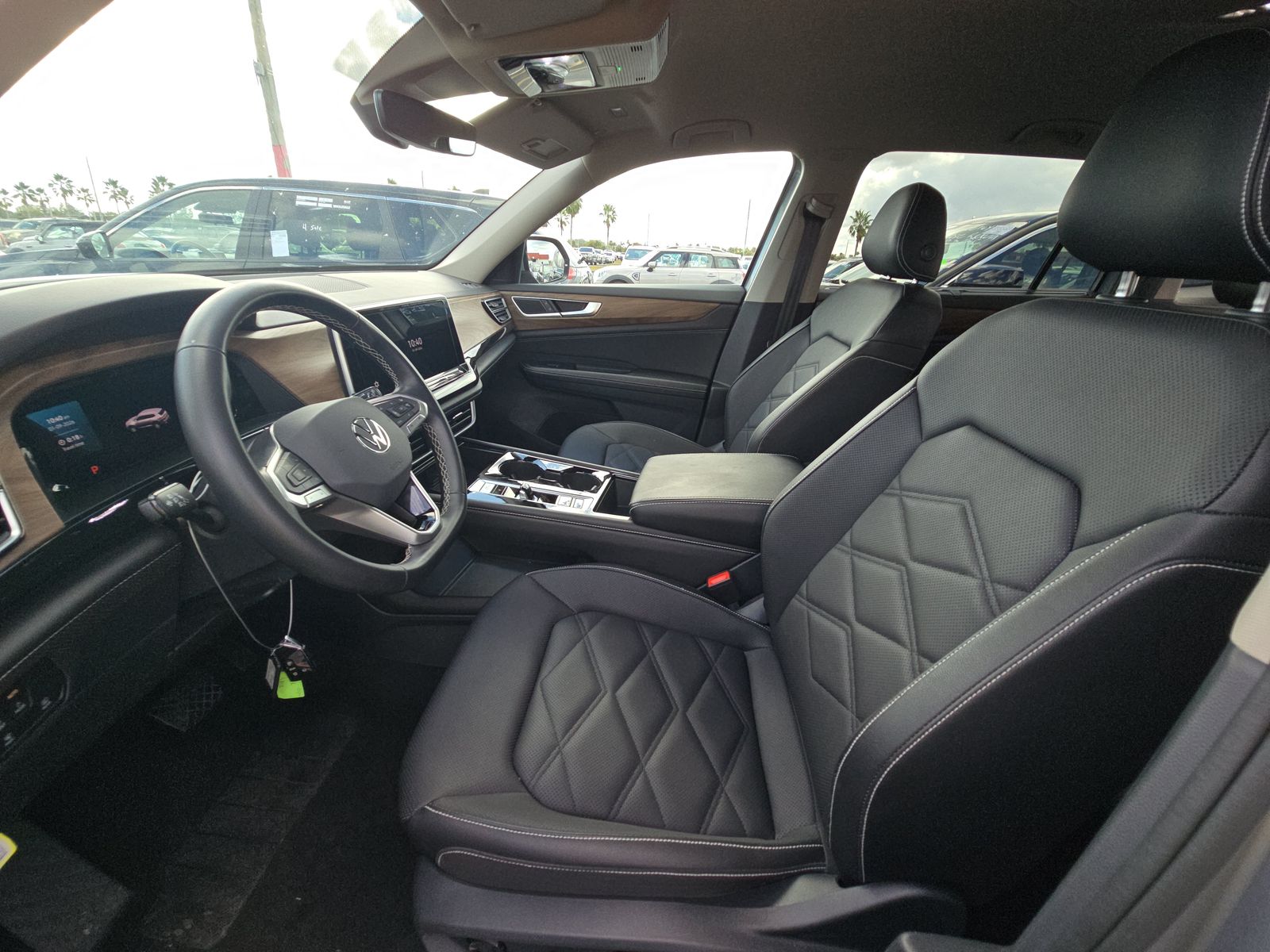 2025 Volkswagen Atlas 2.0T SE AWD