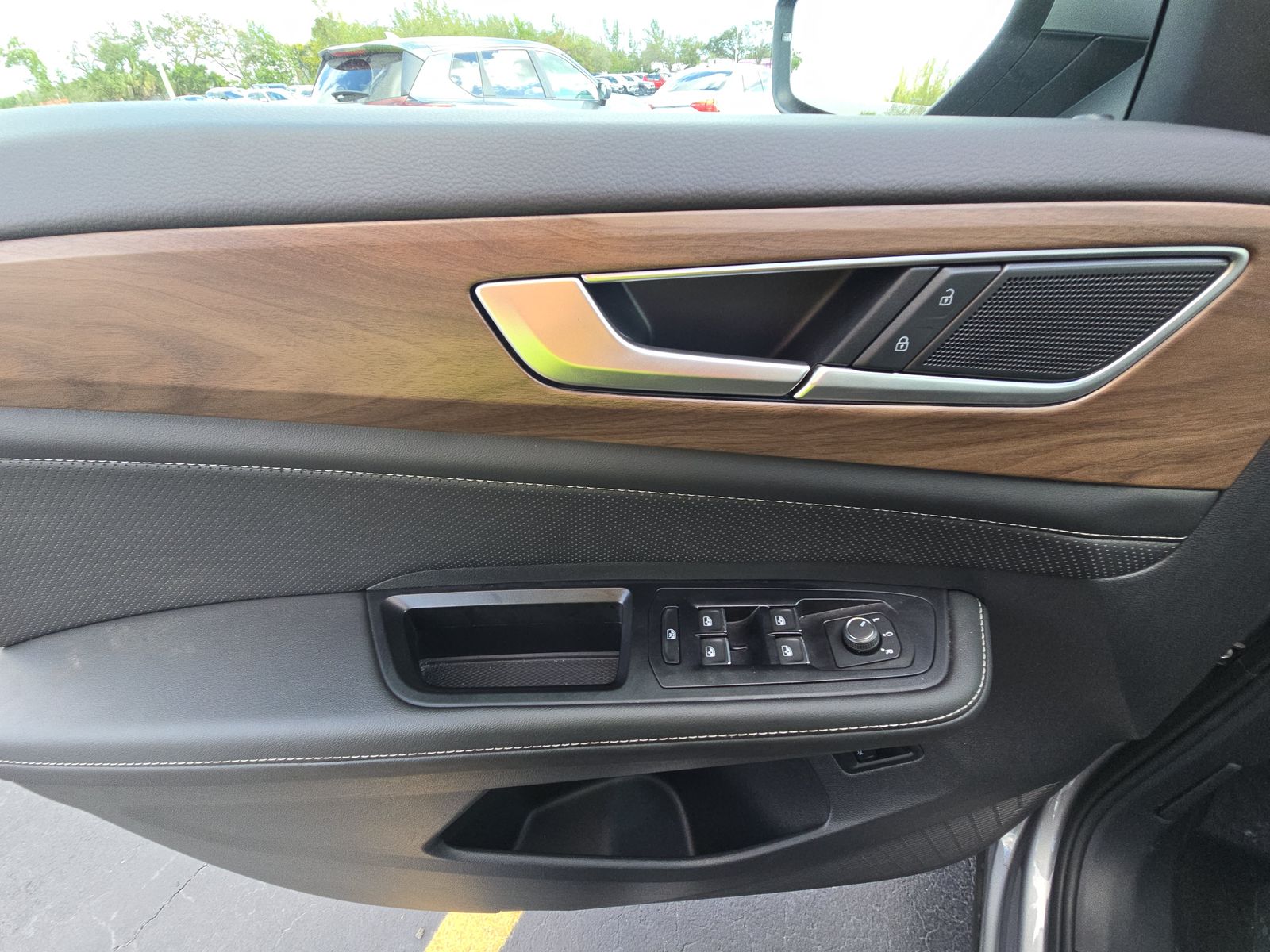 2025 Volkswagen Atlas 2.0T SE AWD