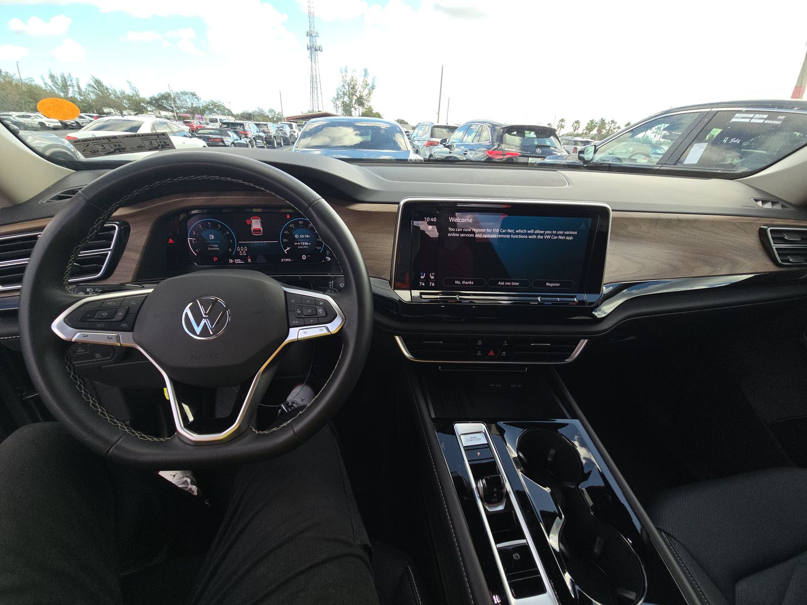 2025 Volkswagen Atlas 2.0T SE AWD