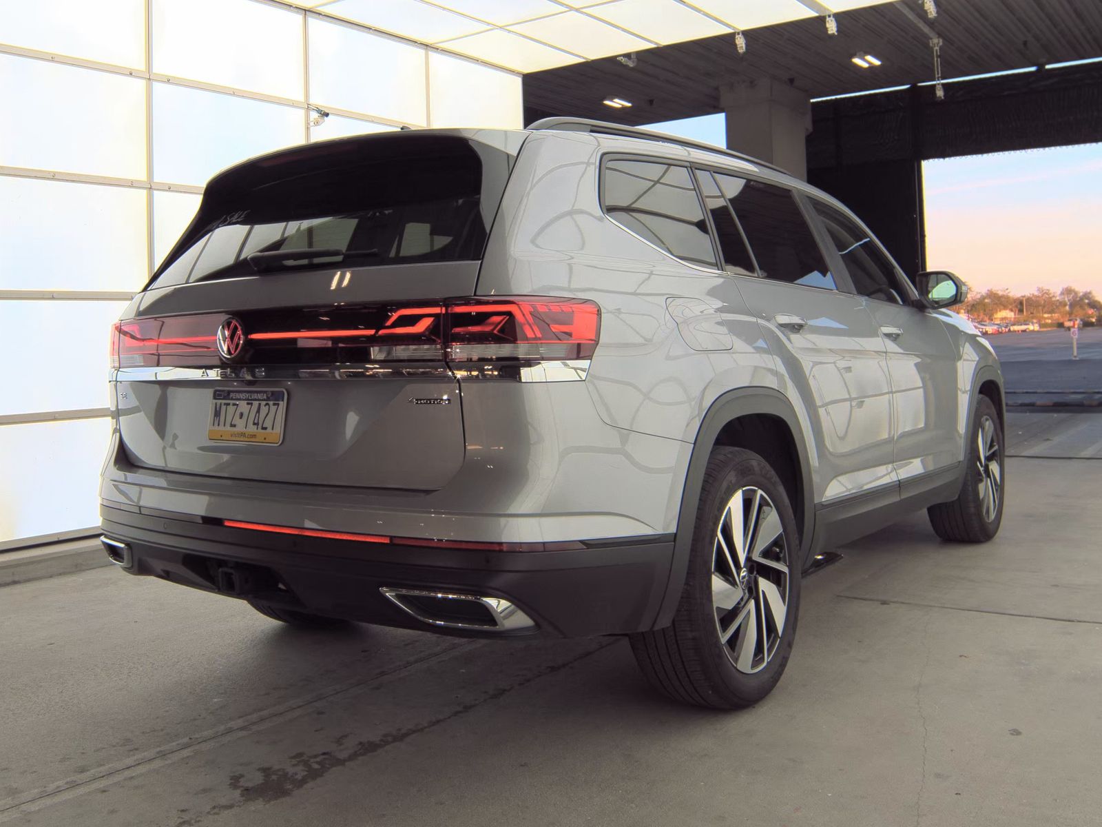 2025 Volkswagen Atlas 2.0T SE AWD