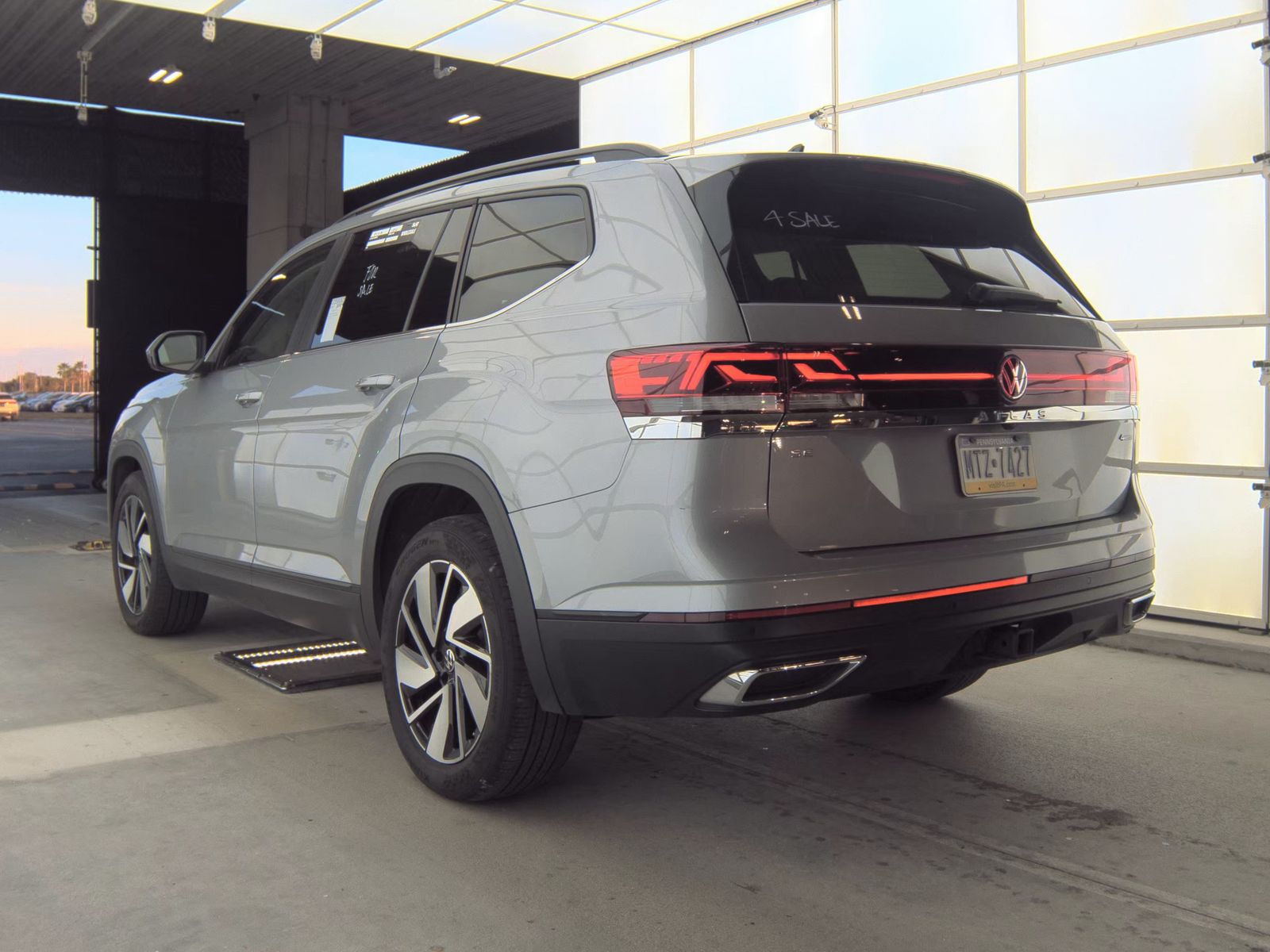 2025 Volkswagen Atlas 2.0T SE AWD