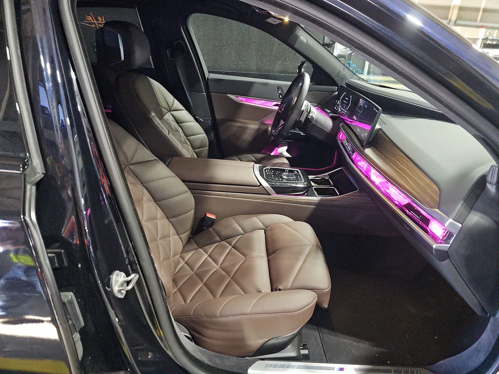 2025 BMW 7 Series 740i xDrive AWD