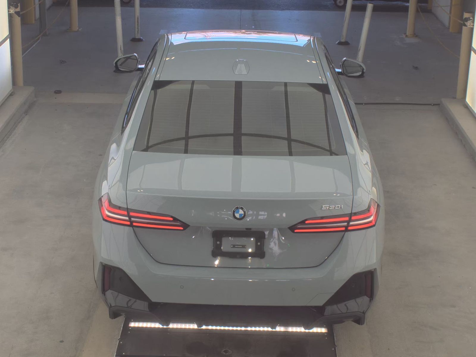 2025 BMW 5 Series 530i RWD