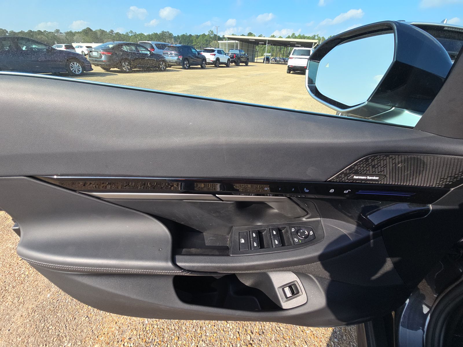 2025 BMW 5 Series 530i RWD