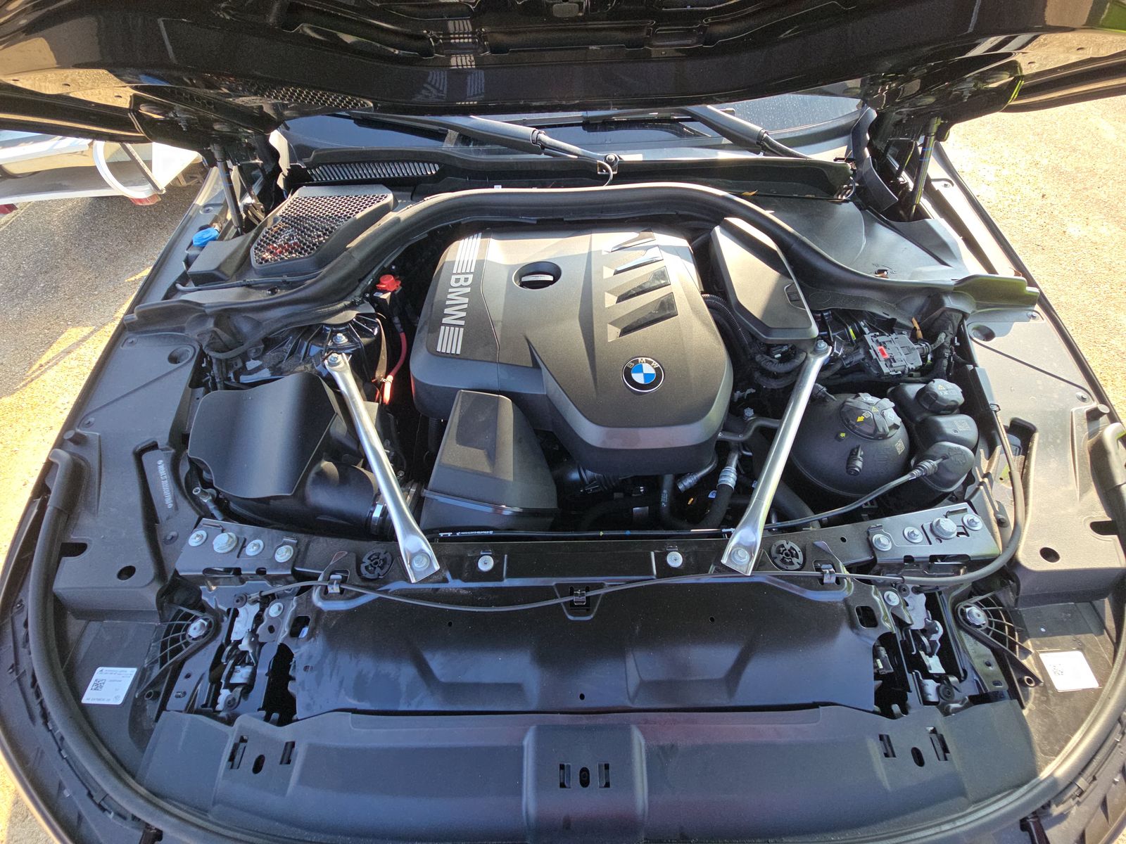 2025 BMW 5 Series 530i RWD