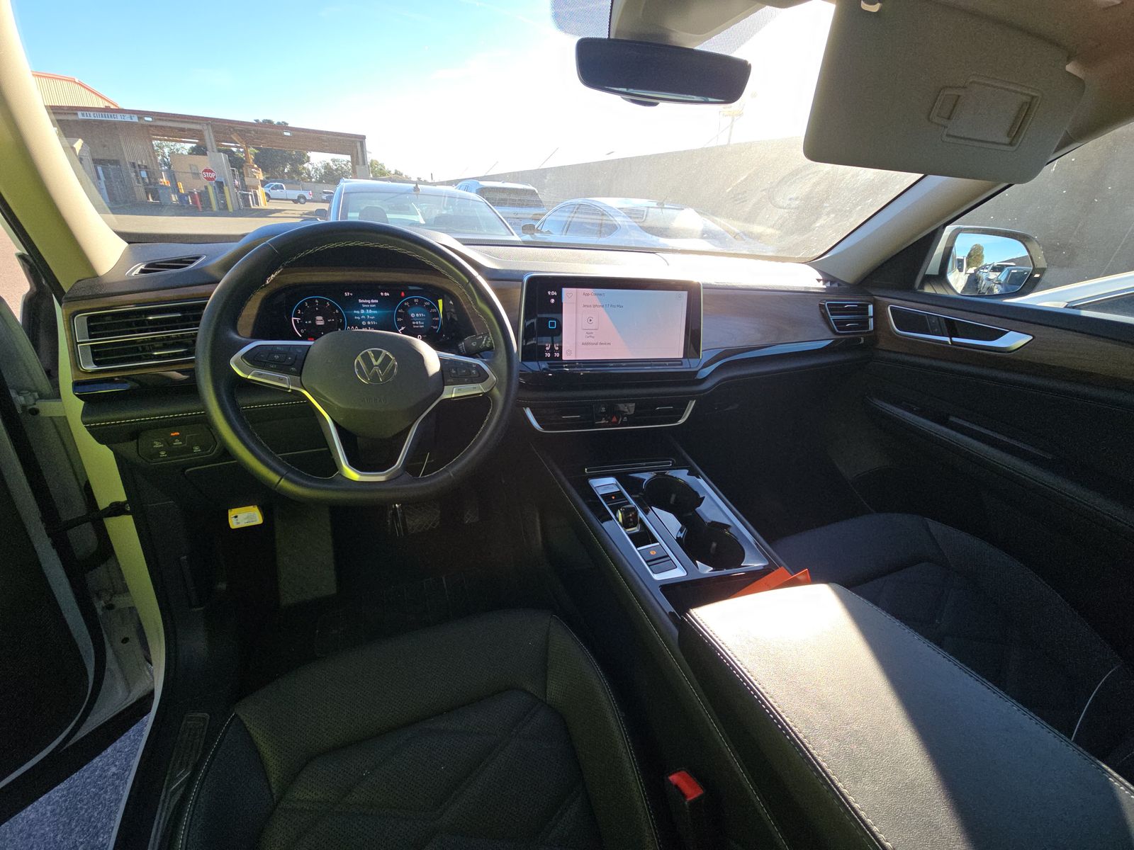 2024 Volkswagen Atlas 2.0T SE AWD