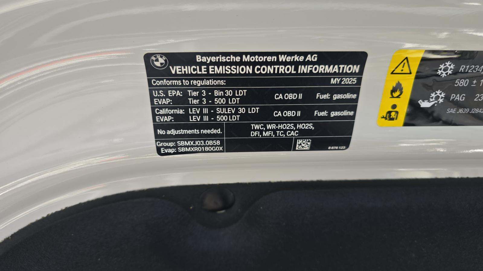 2025 BMW X5 xDrive40i AWD