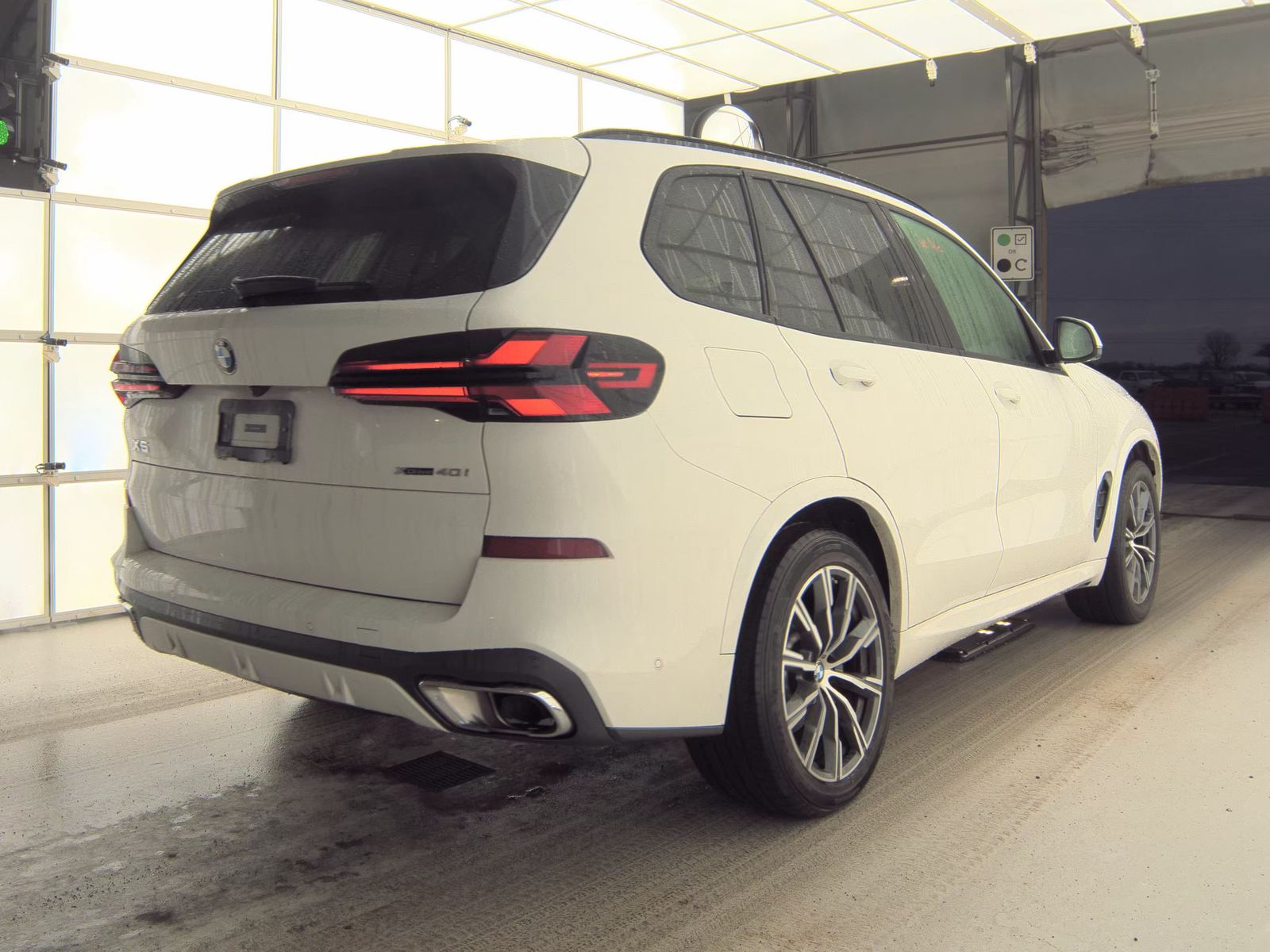 2025 BMW X5 xDrive40i AWD