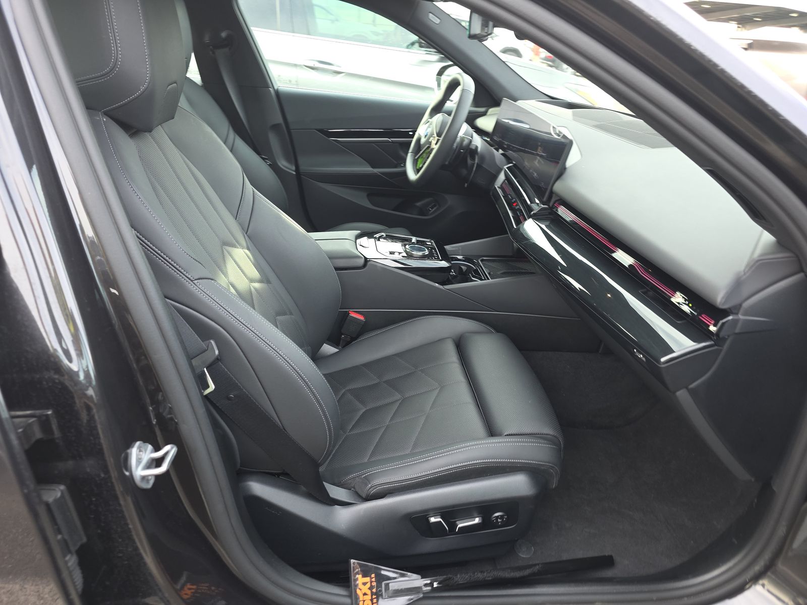 2025 BMW 5 Series 530i xDrive AWD