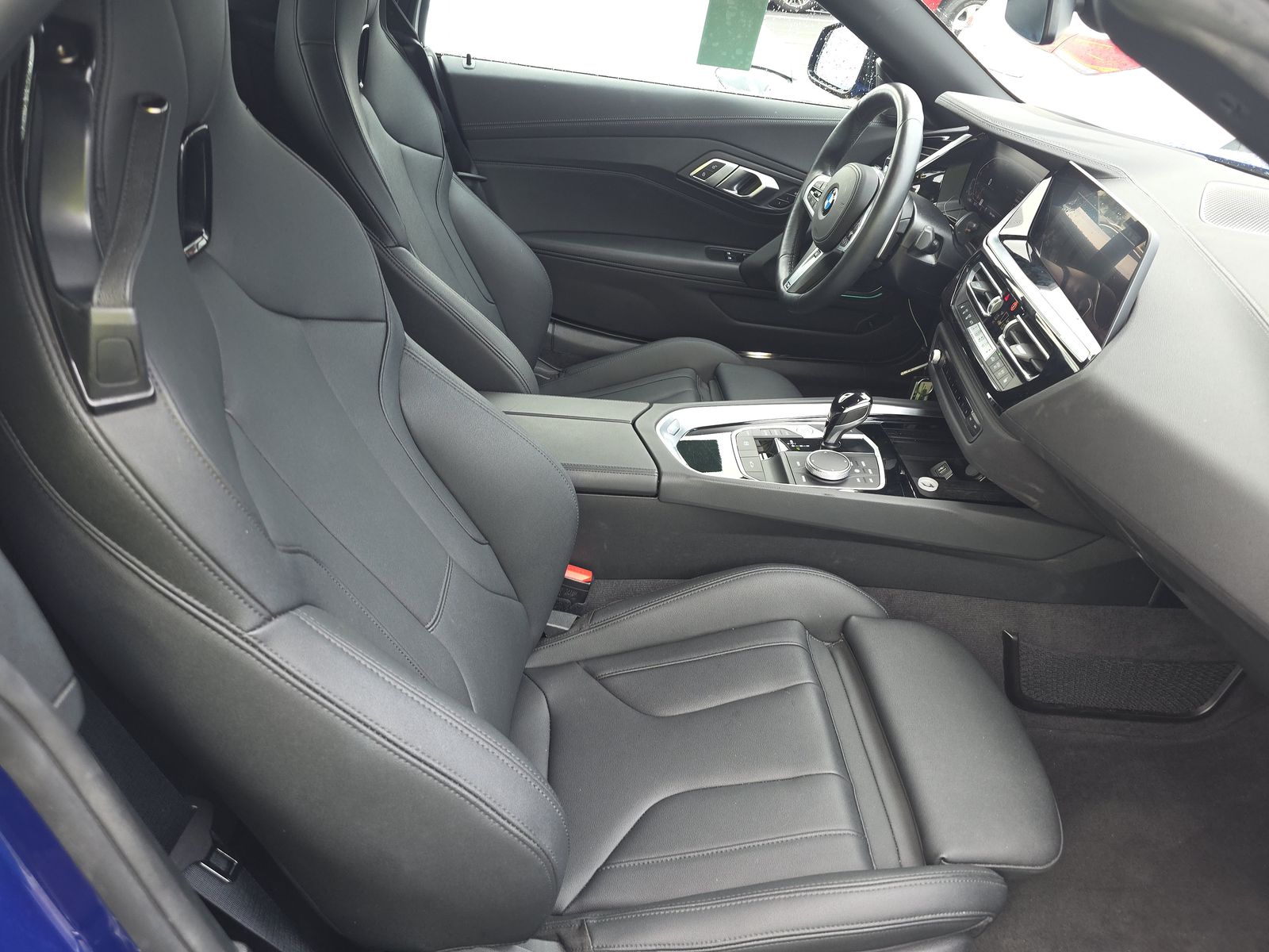 2025 BMW Z4 sDrive30i RWD