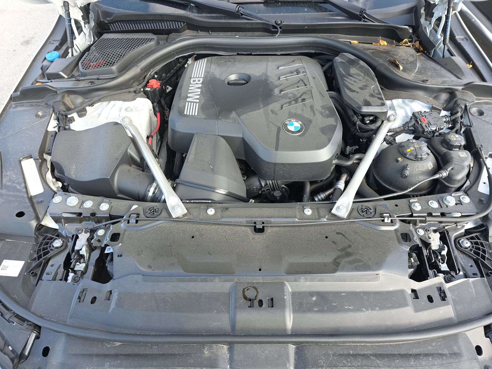 2025 BMW 5 Series 530i RWD