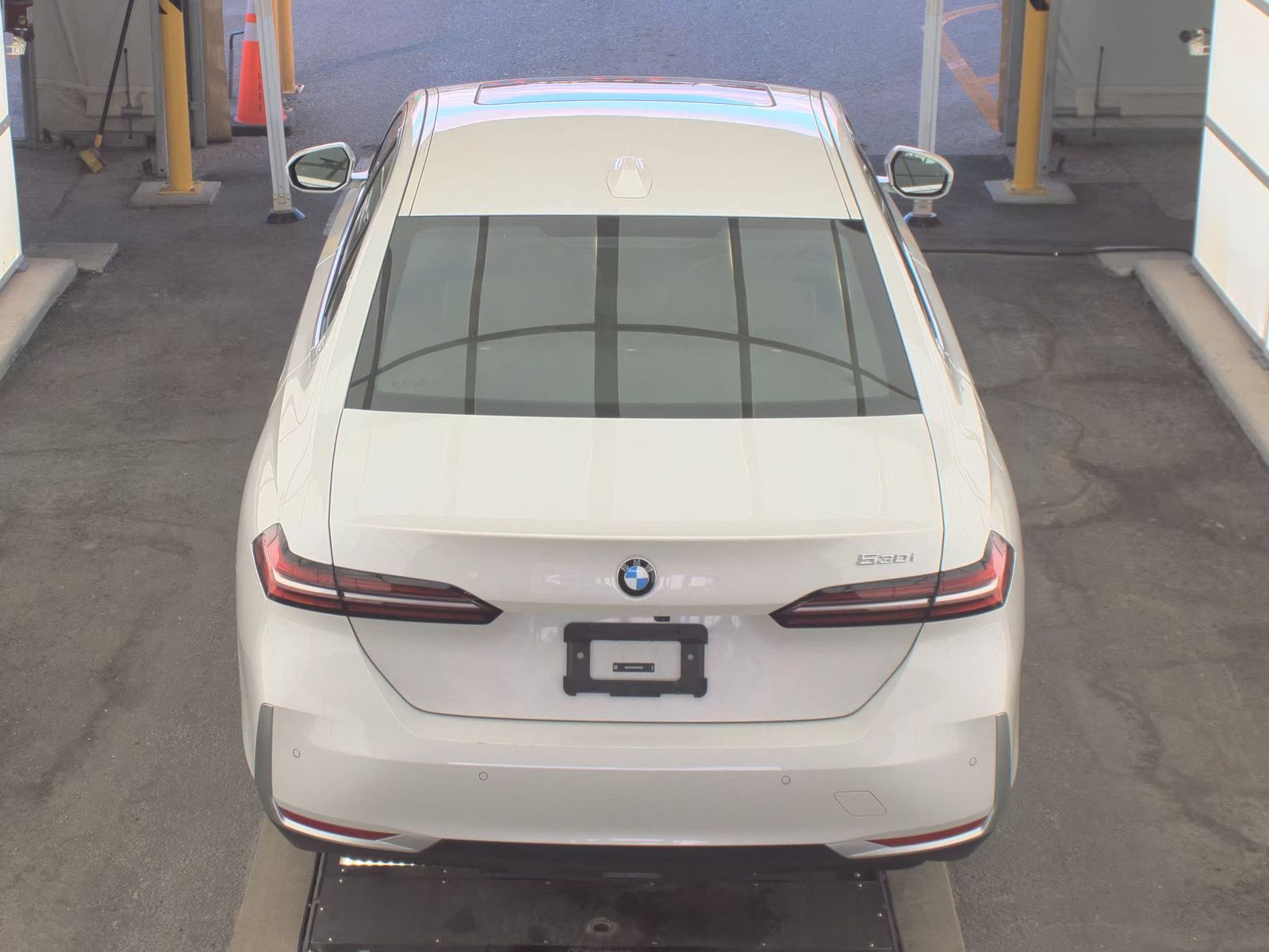 2025 BMW 5 Series 530i RWD