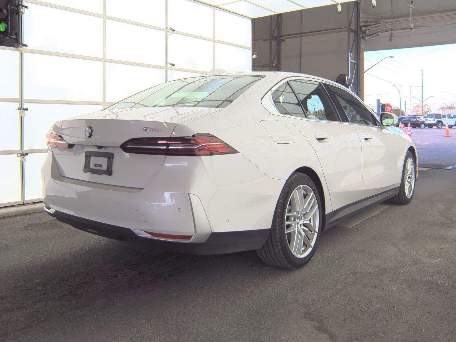 2025 BMW 5 Series 530i RWD