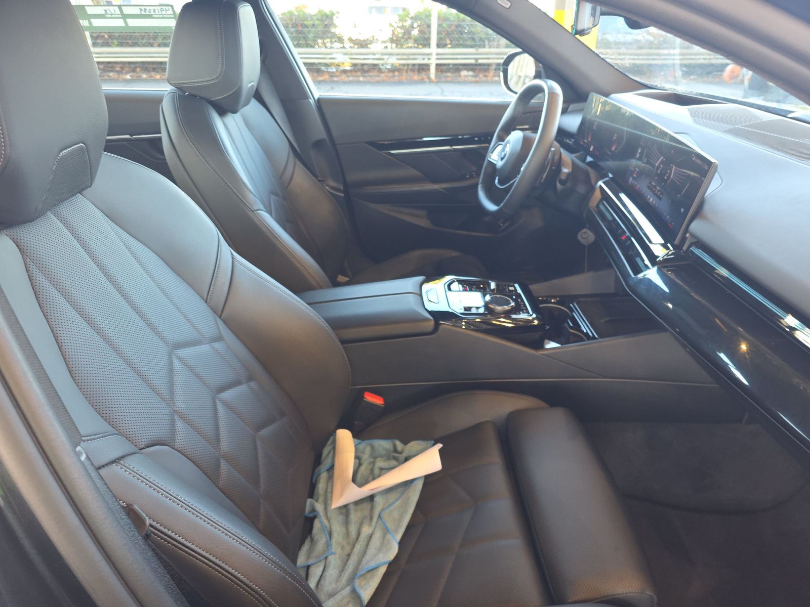 2024 BMW 5 Series 530i RWD