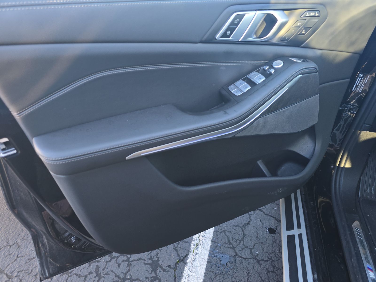 2025 BMW X7 xDrive40i AWD