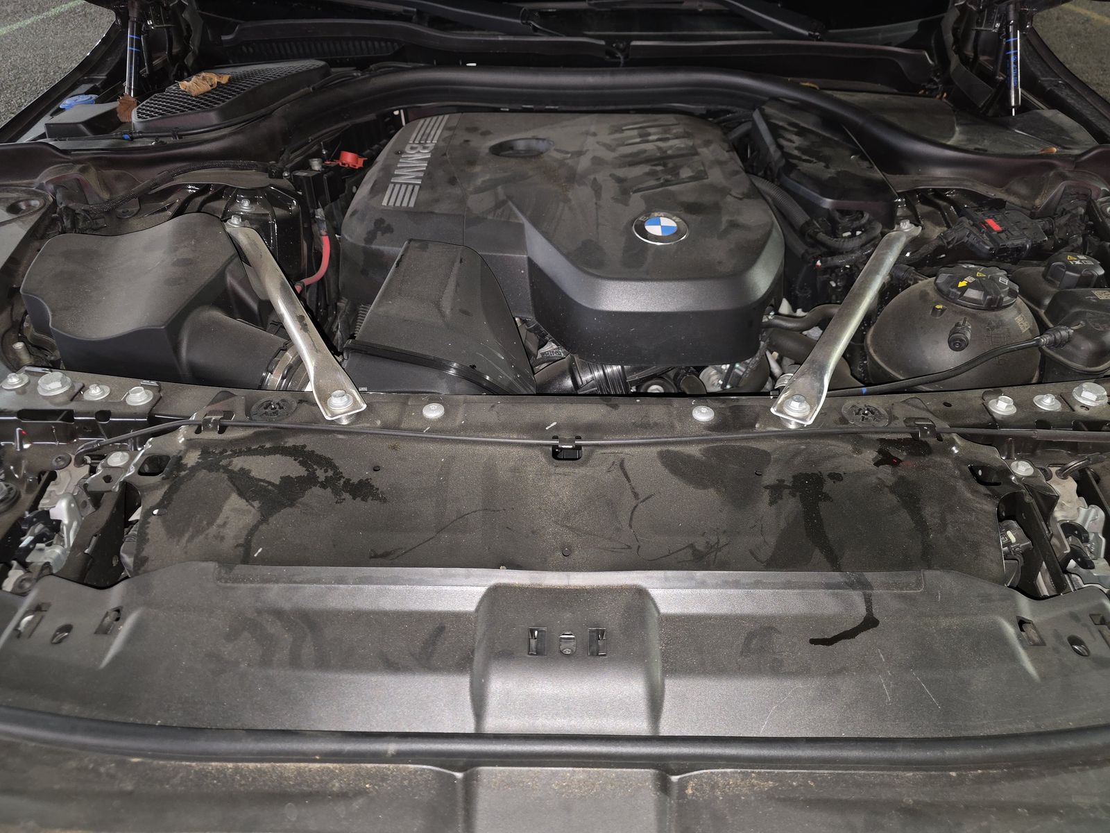 2025 BMW 5 Series 530i RWD