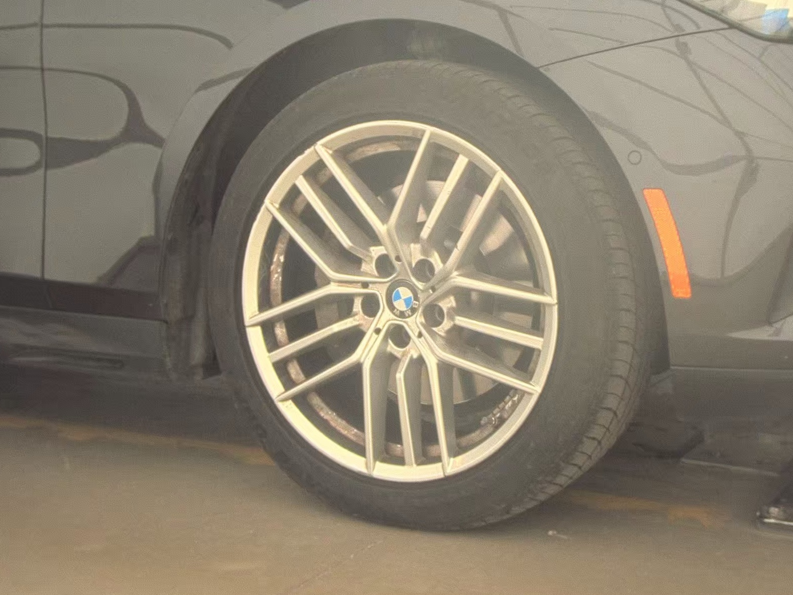 2025 BMW 5 Series 530i RWD