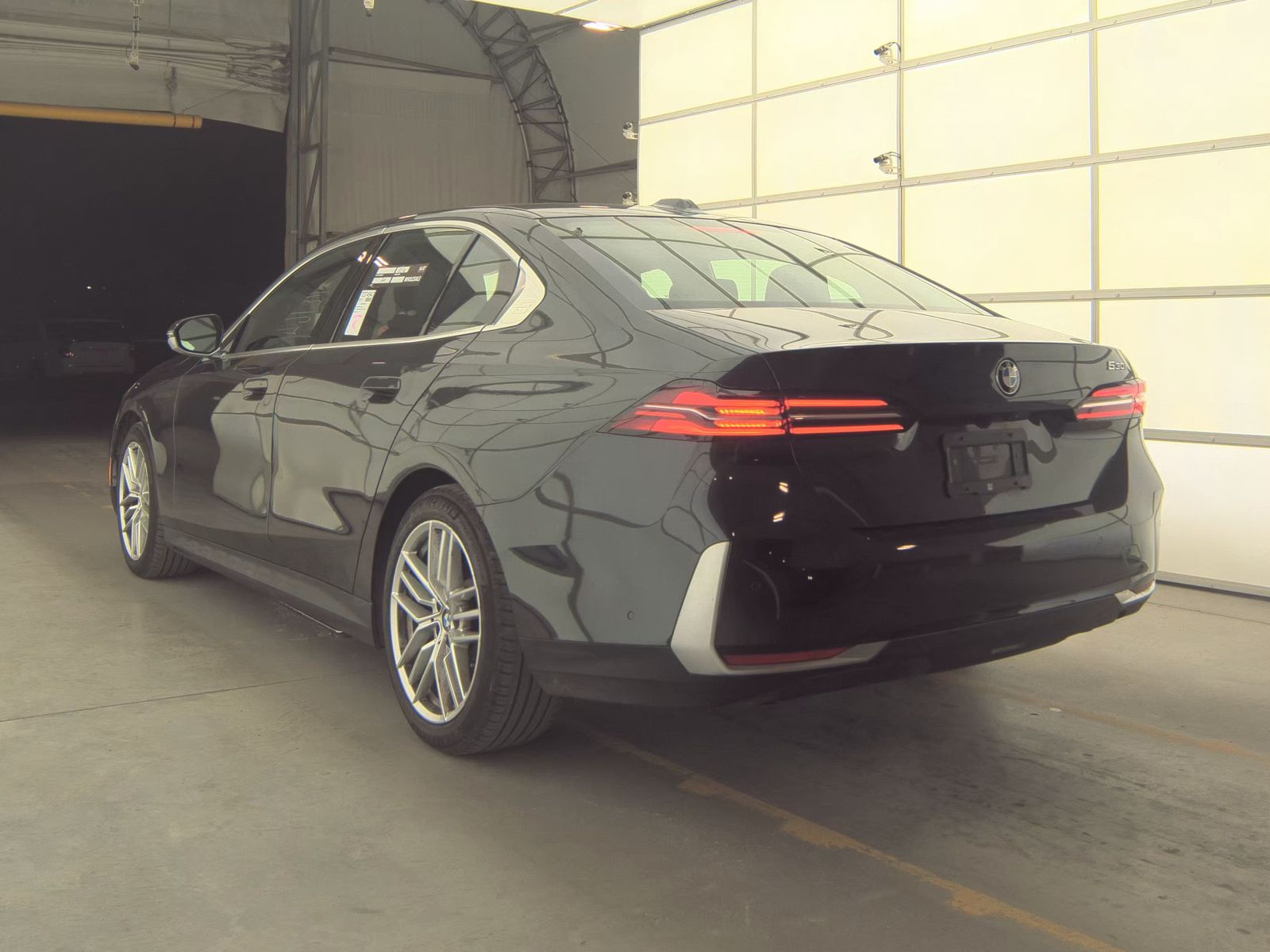2025 BMW 5 Series 530i RWD