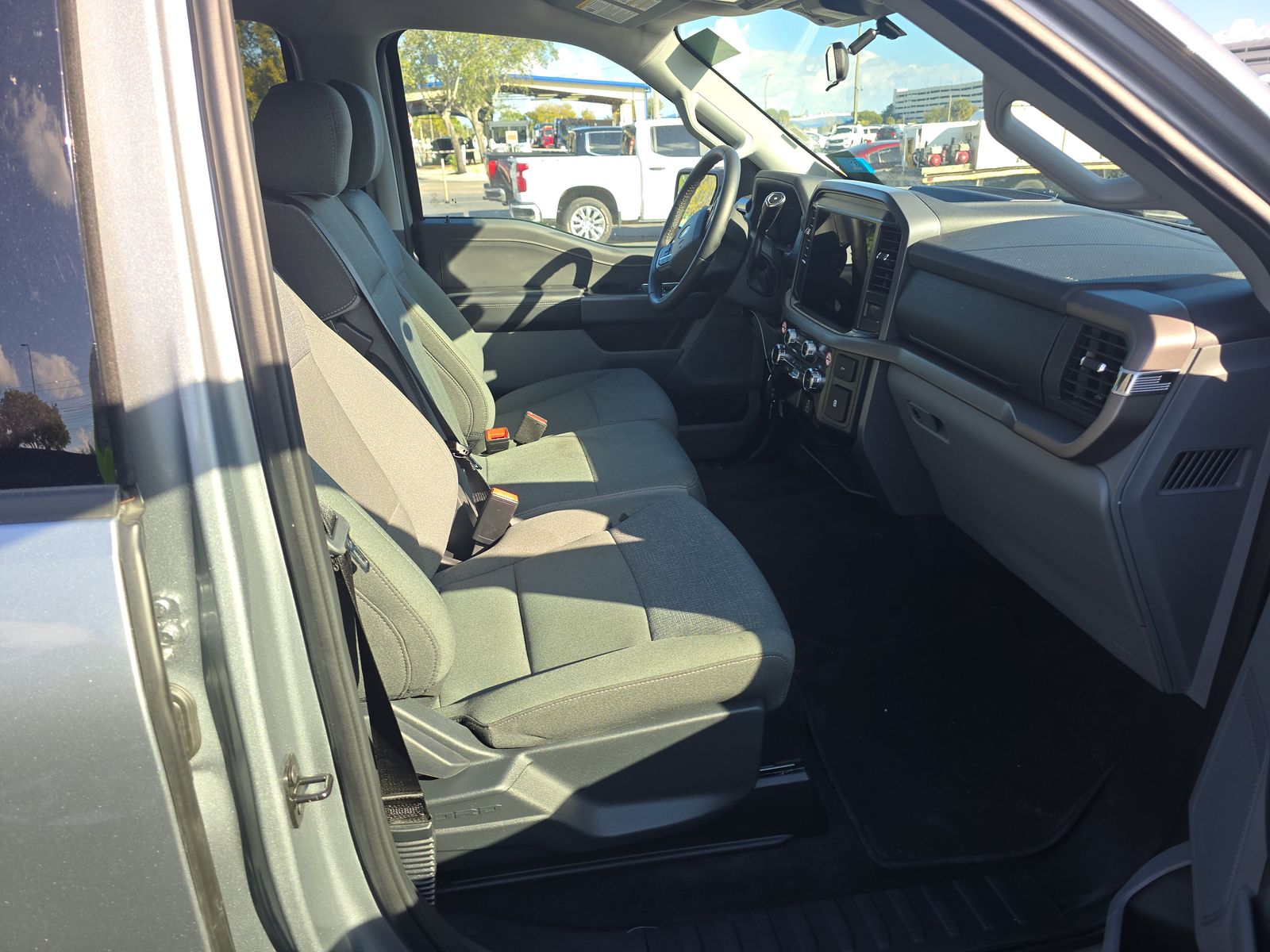 2025 Ford F-150 XLT AWD